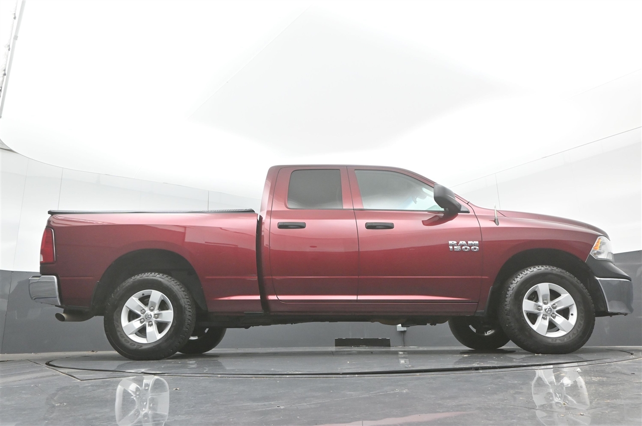 RAM 1500 Tradesman Quad Cab 4WD 2018