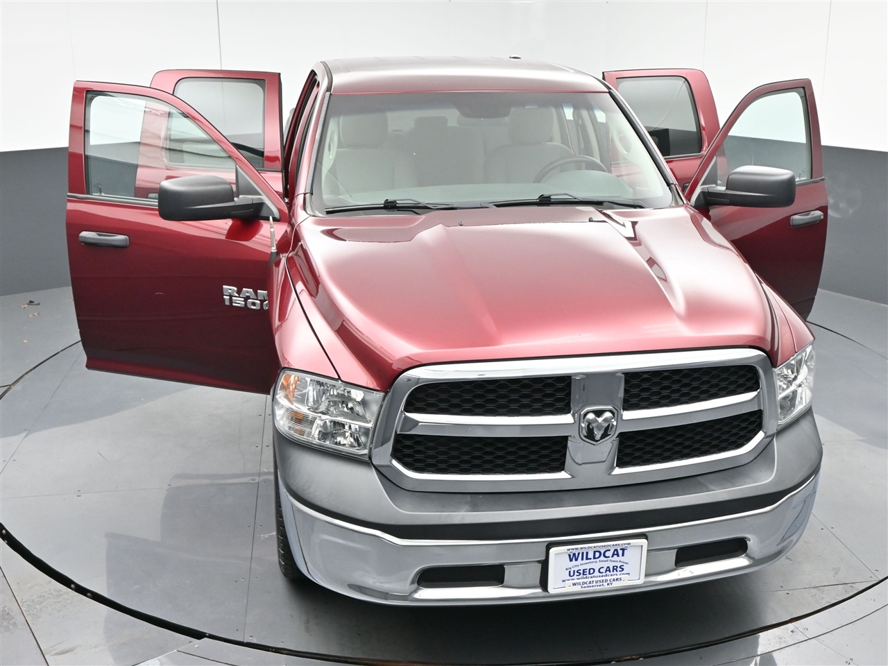 RAM 1500 Tradesman Quad Cab 4WD 2018