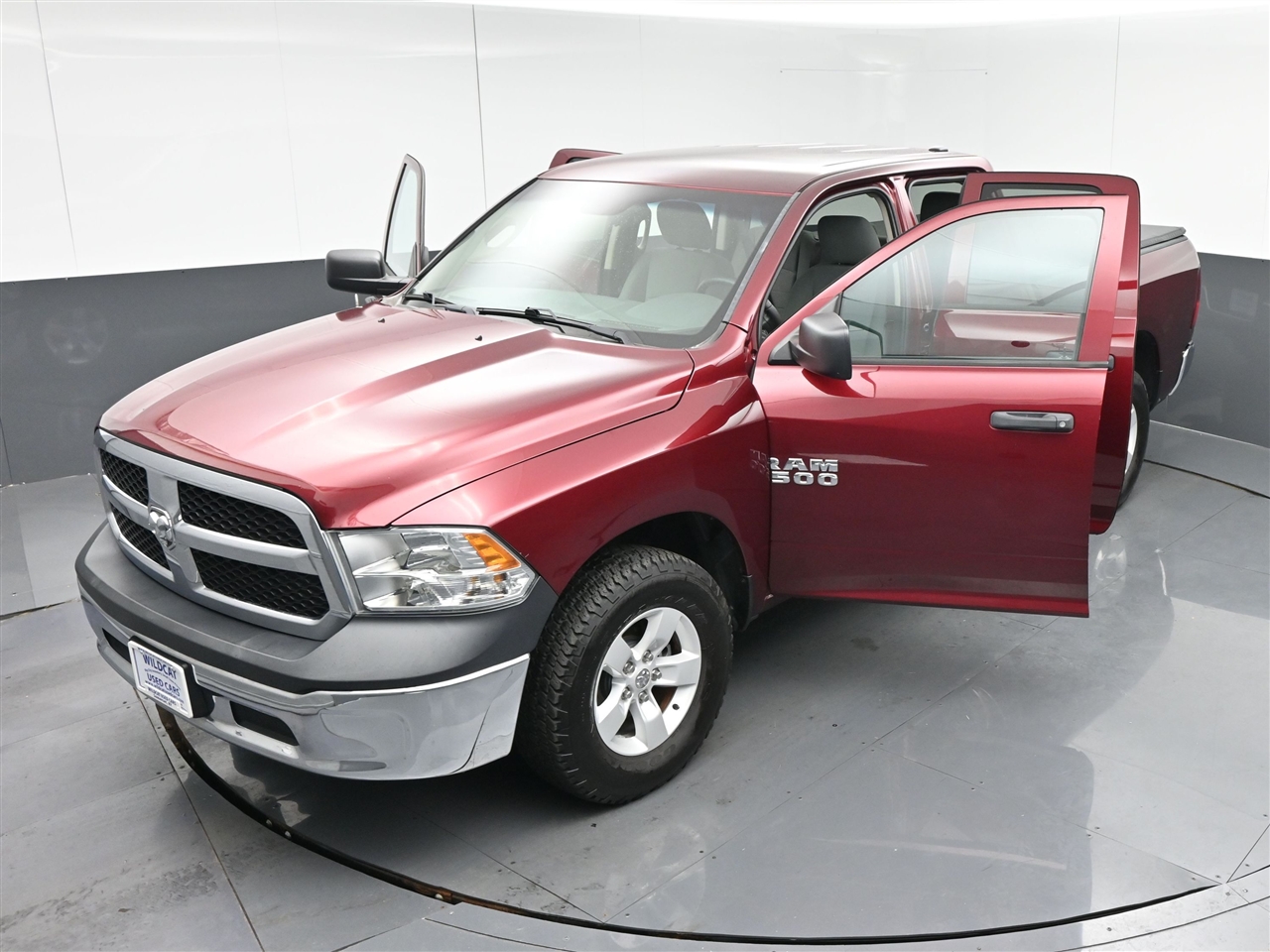 RAM 1500 Tradesman Quad Cab 4WD 2018