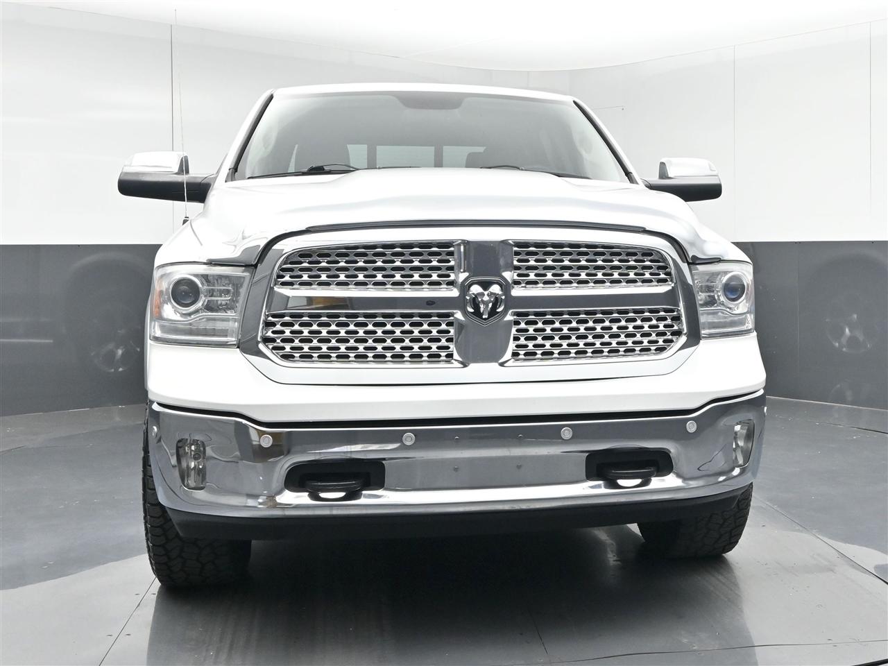 RAM 1500 Laramie Crew Cab SWB 4WD 2014
