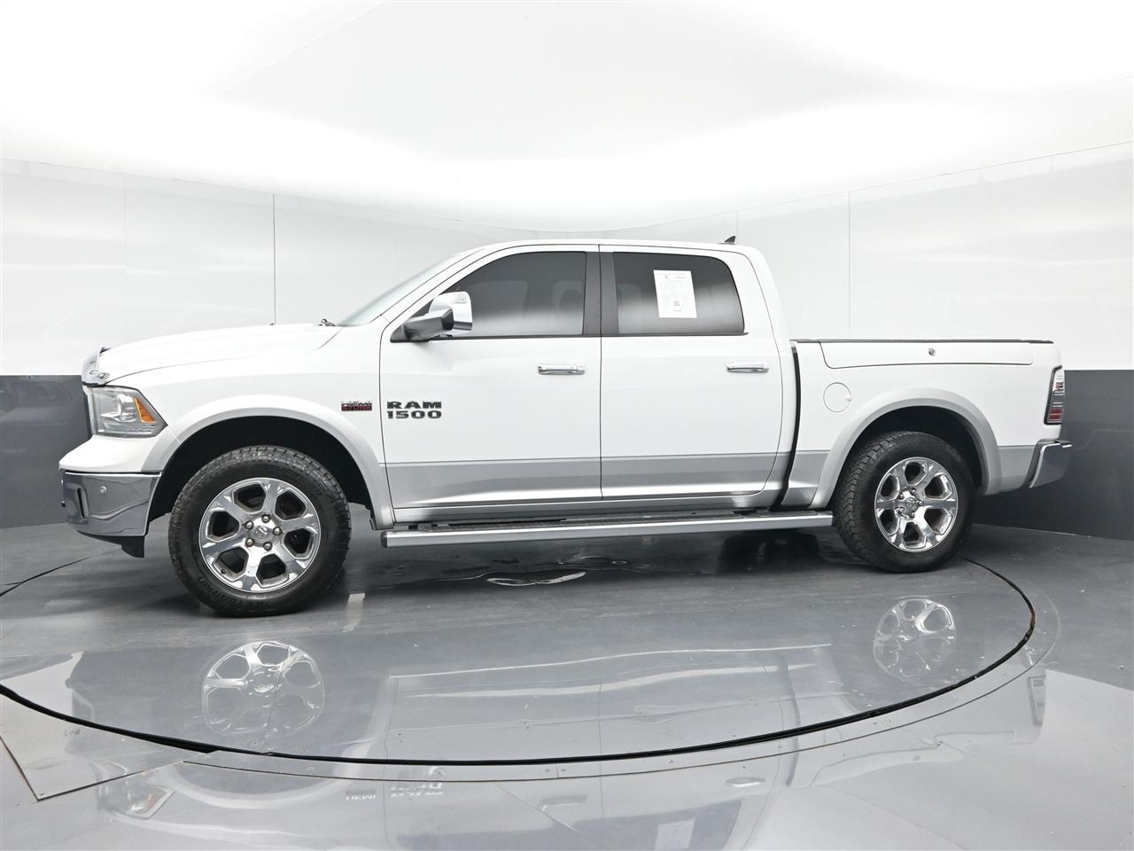 RAM 1500 Laramie Crew Cab SWB 4WD 2014
