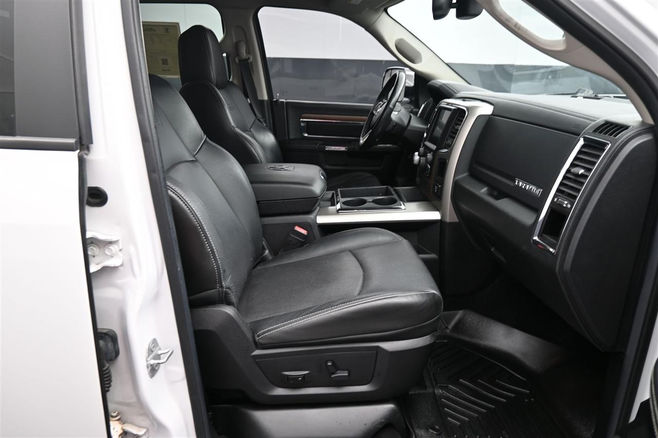 RAM 1500 Laramie Crew Cab SWB 4WD 2014