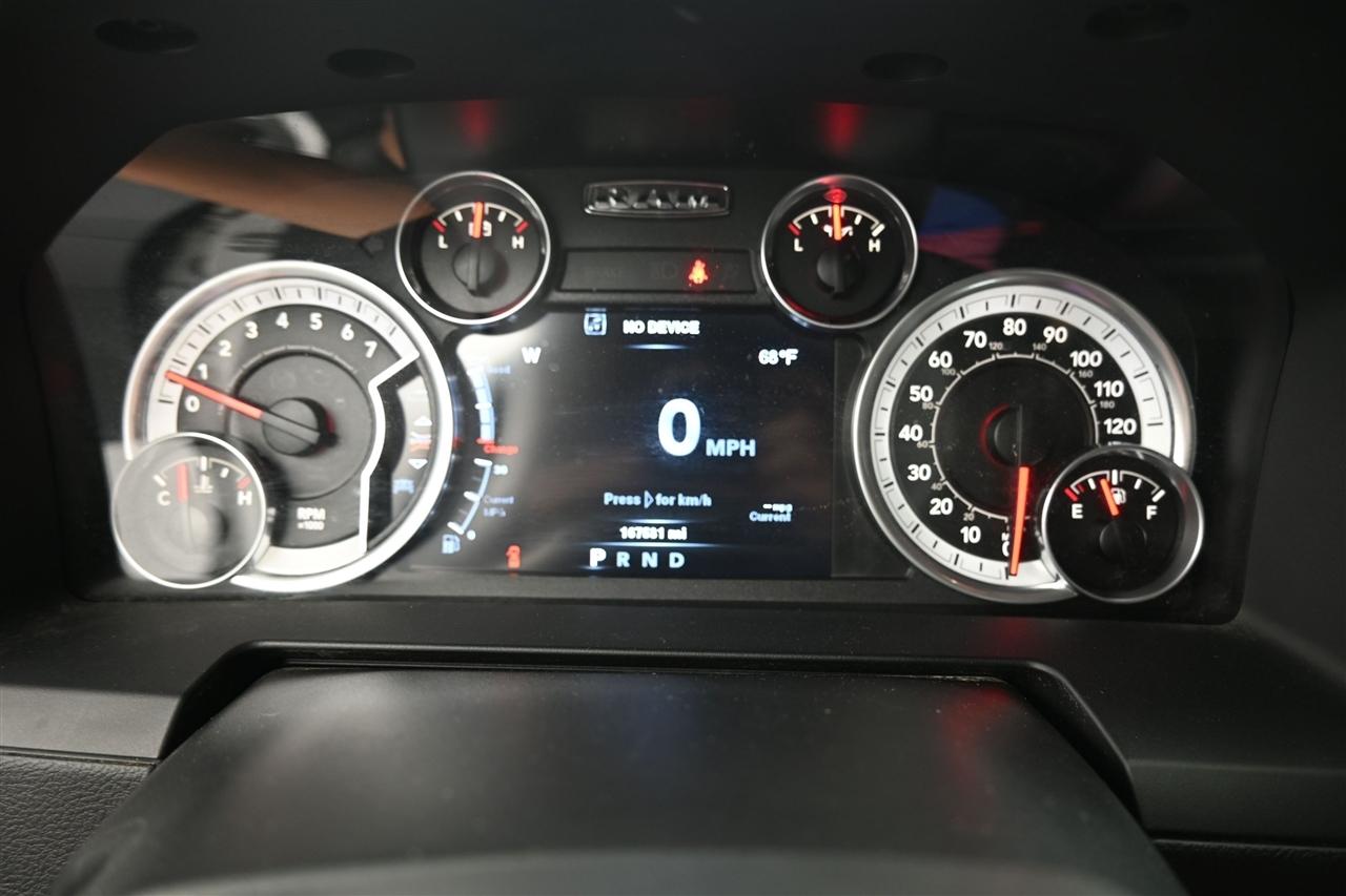 RAM 1500 Laramie Crew Cab SWB 4WD 2014