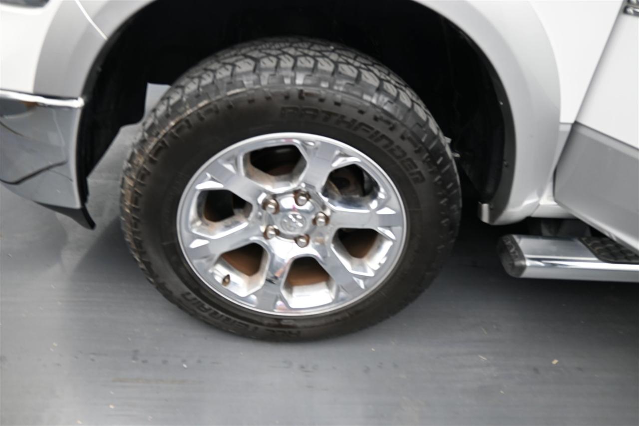 RAM 1500 Laramie Crew Cab SWB 4WD 2014