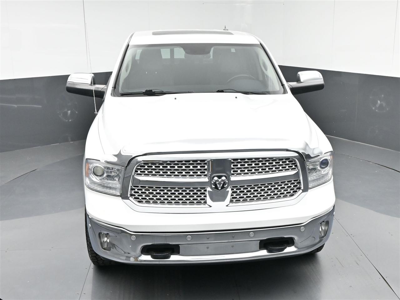 RAM 1500 Laramie Crew Cab SWB 4WD 2014