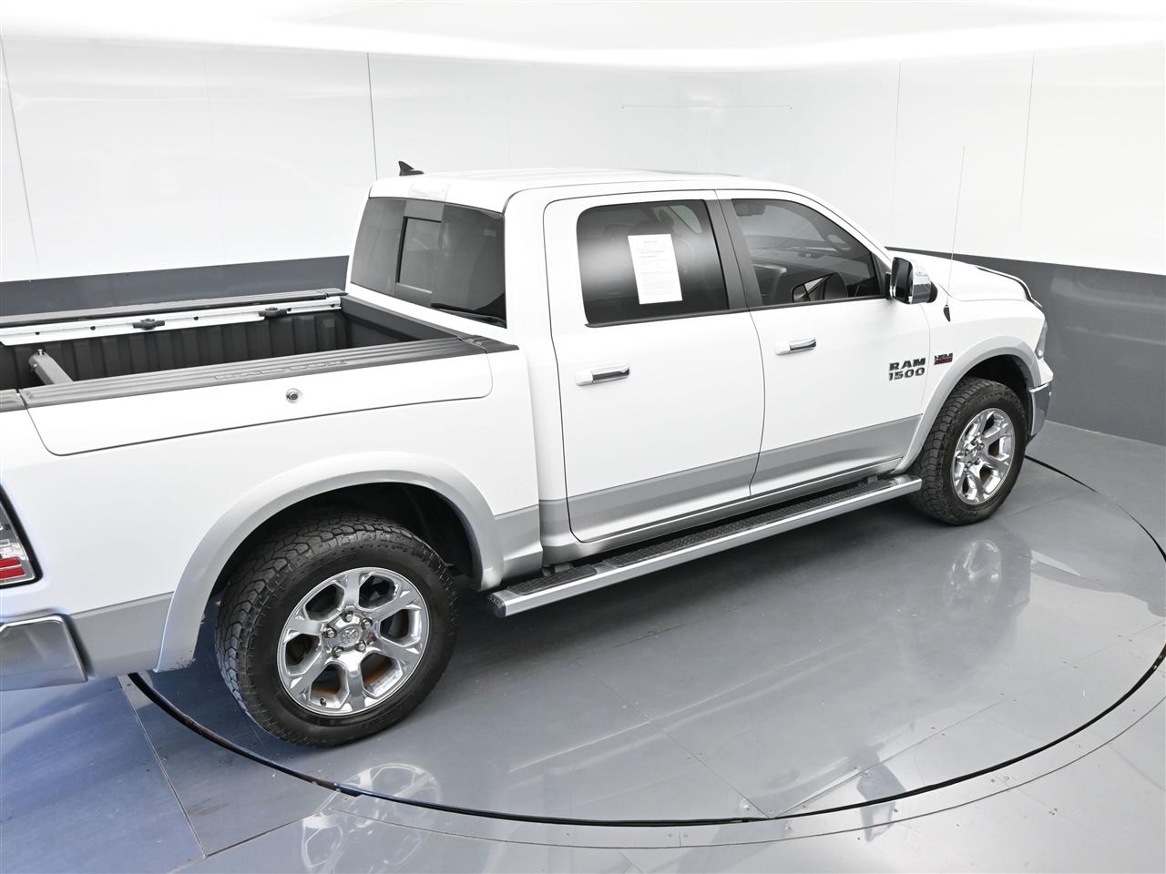 RAM 1500 Laramie Crew Cab SWB 4WD 2014