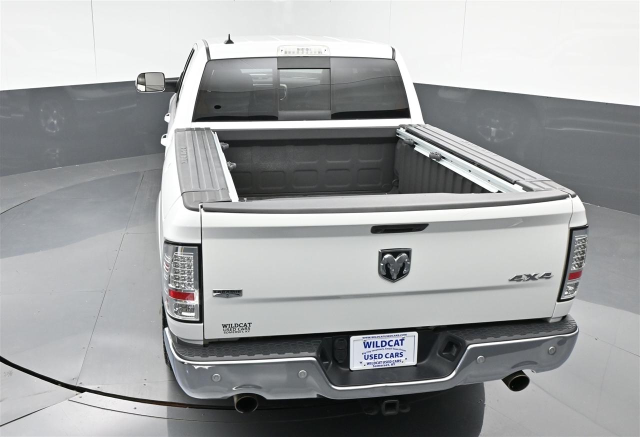 RAM 1500 Laramie Crew Cab SWB 4WD 2014