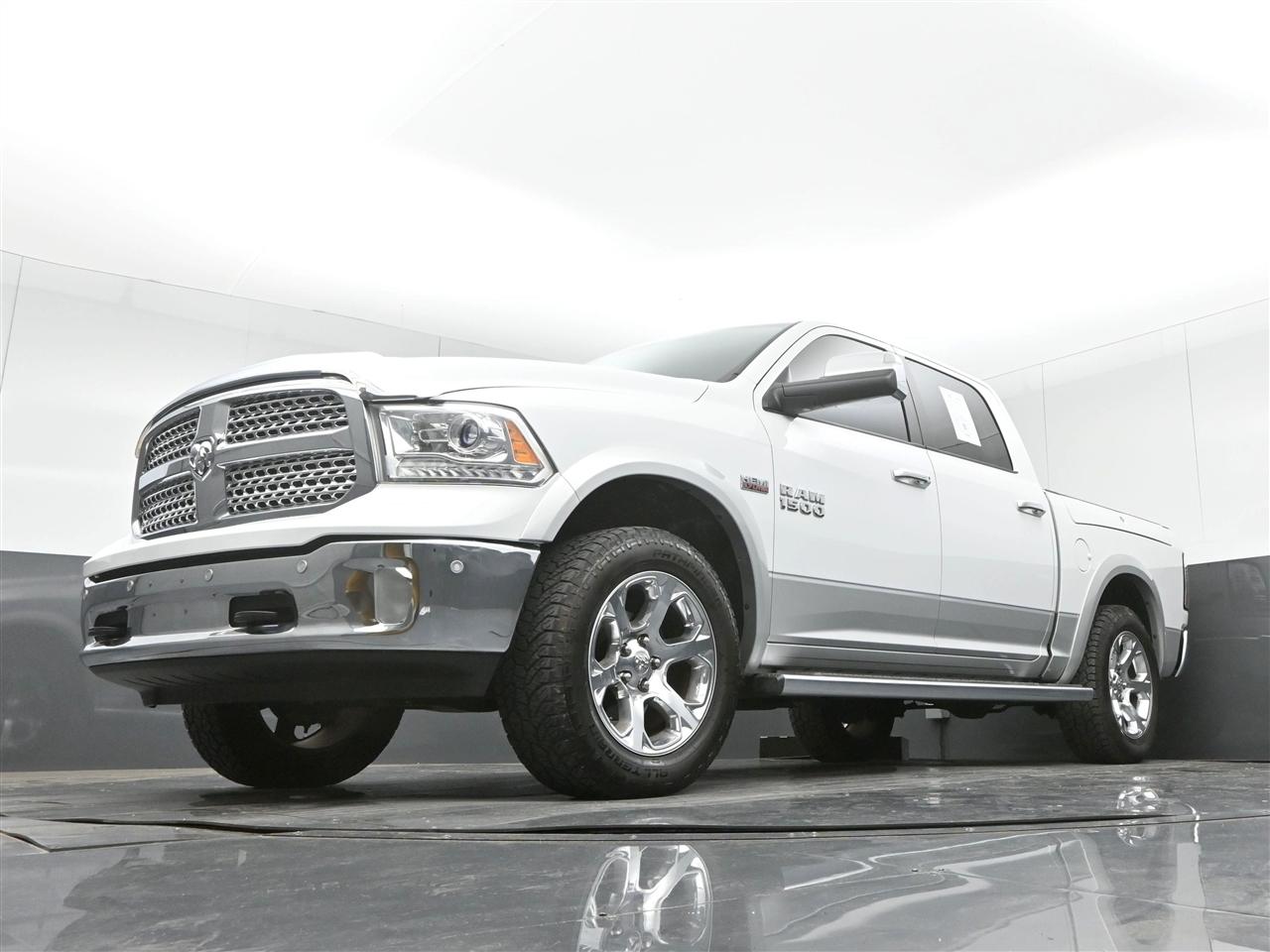 RAM 1500 Laramie Crew Cab SWB 4WD 2014