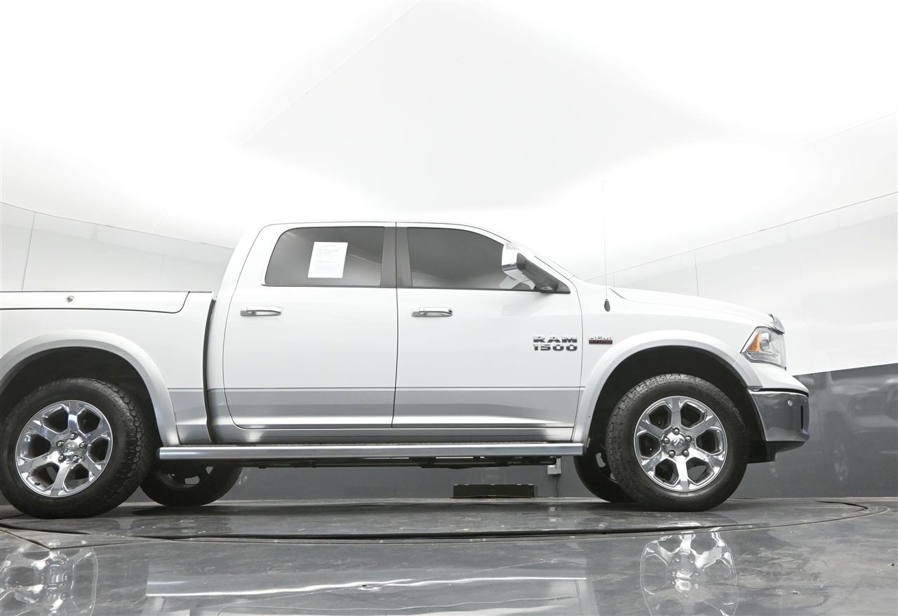 RAM 1500 Laramie Crew Cab SWB 4WD 2014