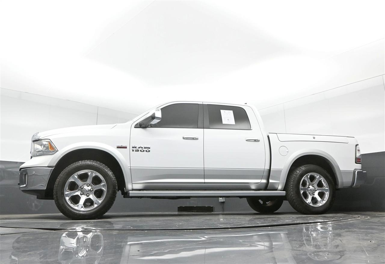 RAM 1500 Laramie Crew Cab SWB 4WD 2014