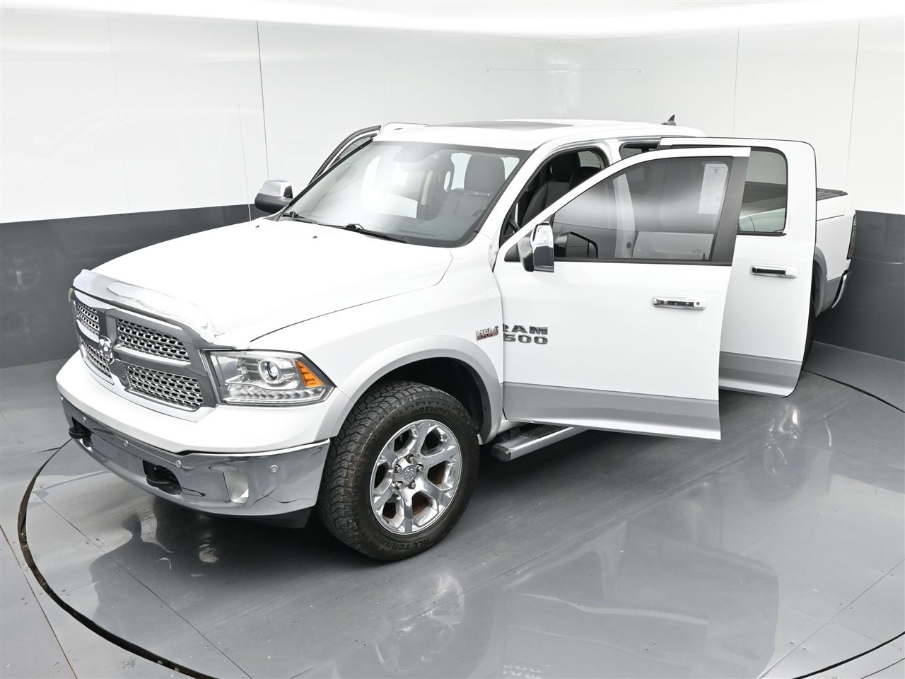 RAM 1500 Laramie Crew Cab SWB 4WD 2014