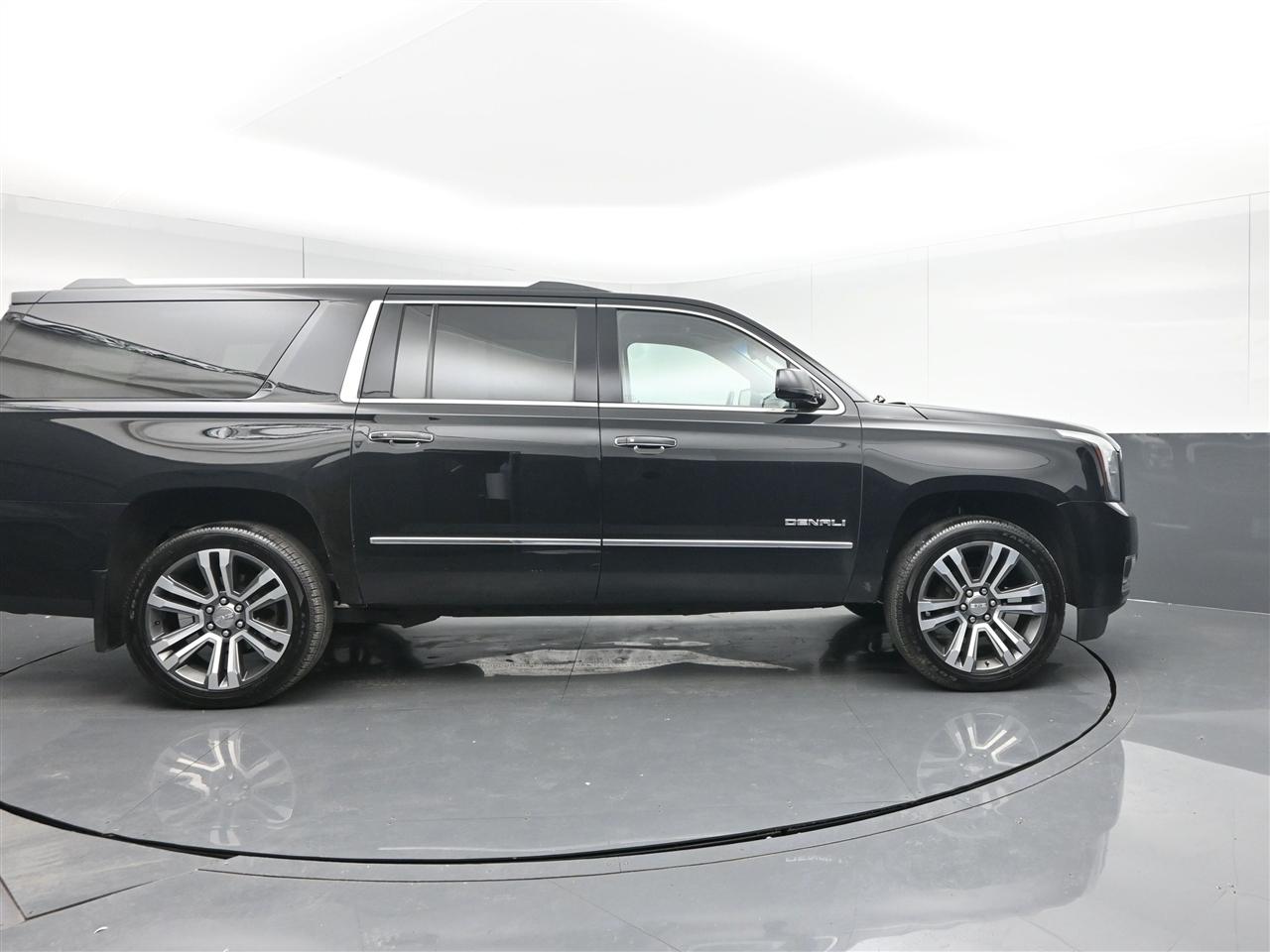 GMC Yukon XL Denali 4WD 2018
