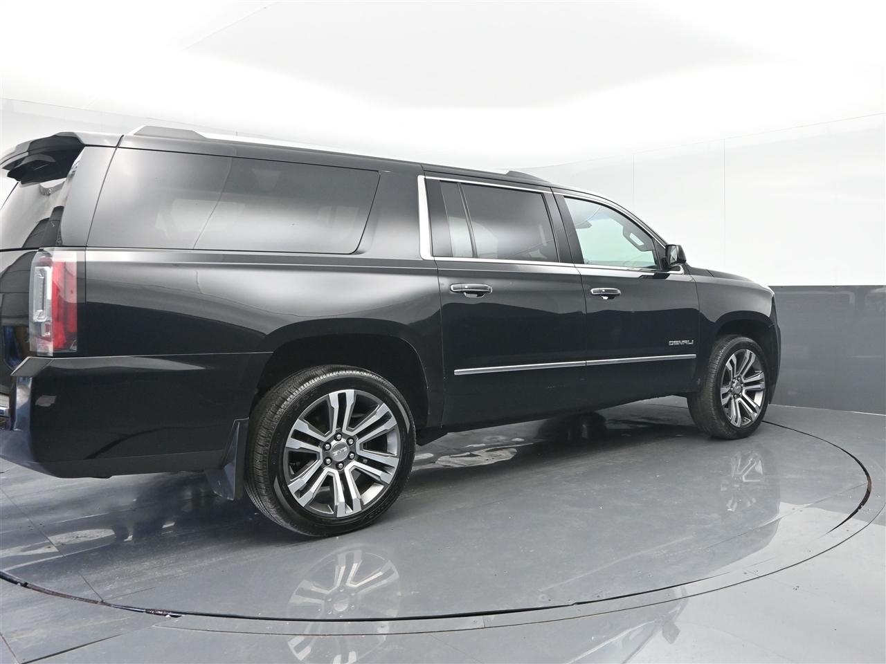 GMC Yukon XL Denali 4WD 2018