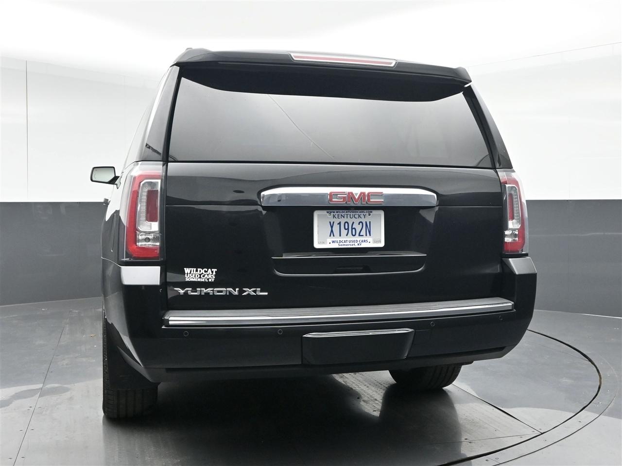 GMC Yukon XL Denali 4WD 2018