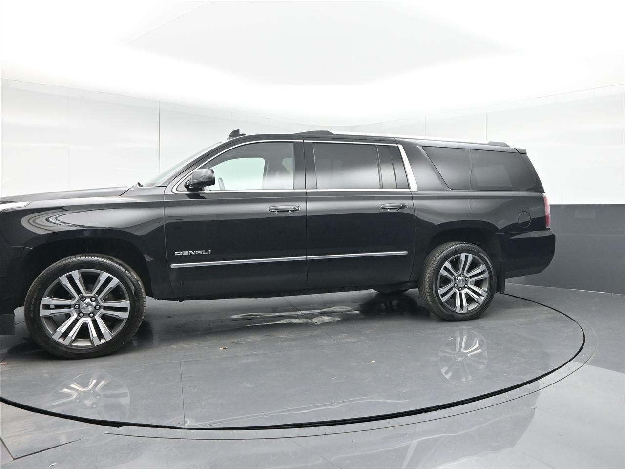 GMC Yukon XL Denali 4WD 2018