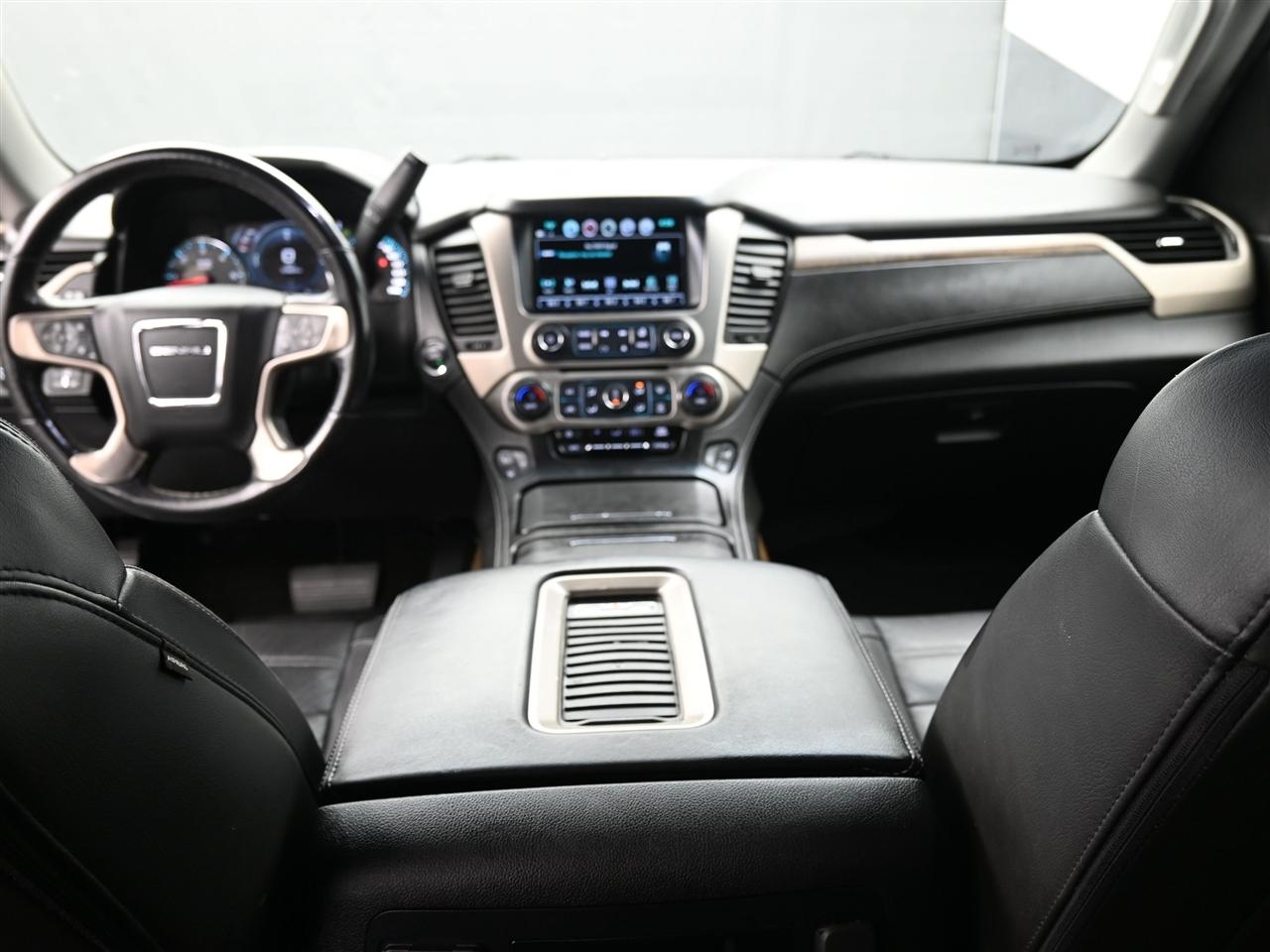 GMC Yukon XL Denali 4WD 2018