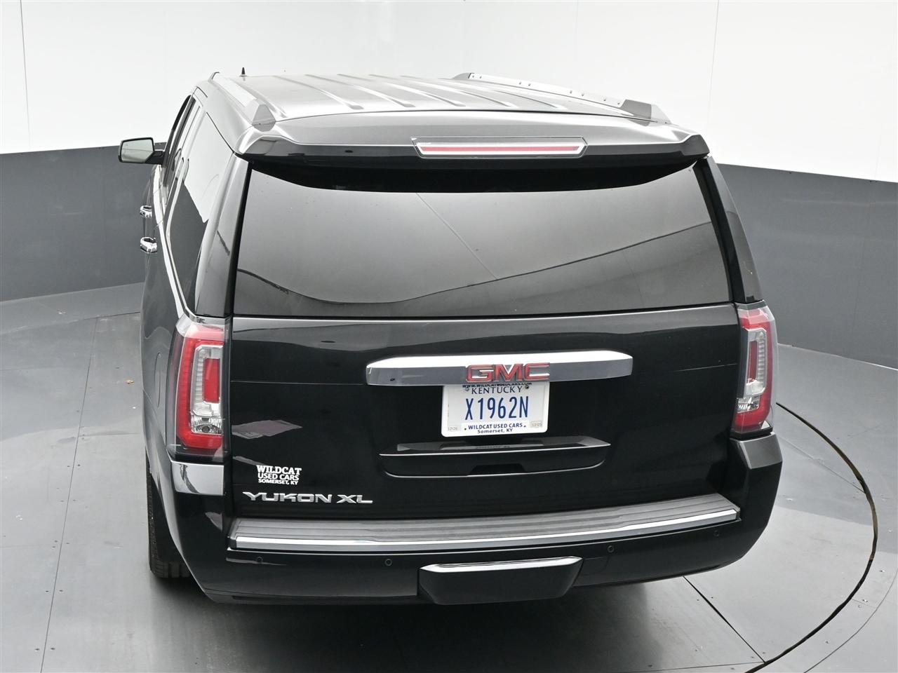GMC Yukon XL Denali 4WD 2018