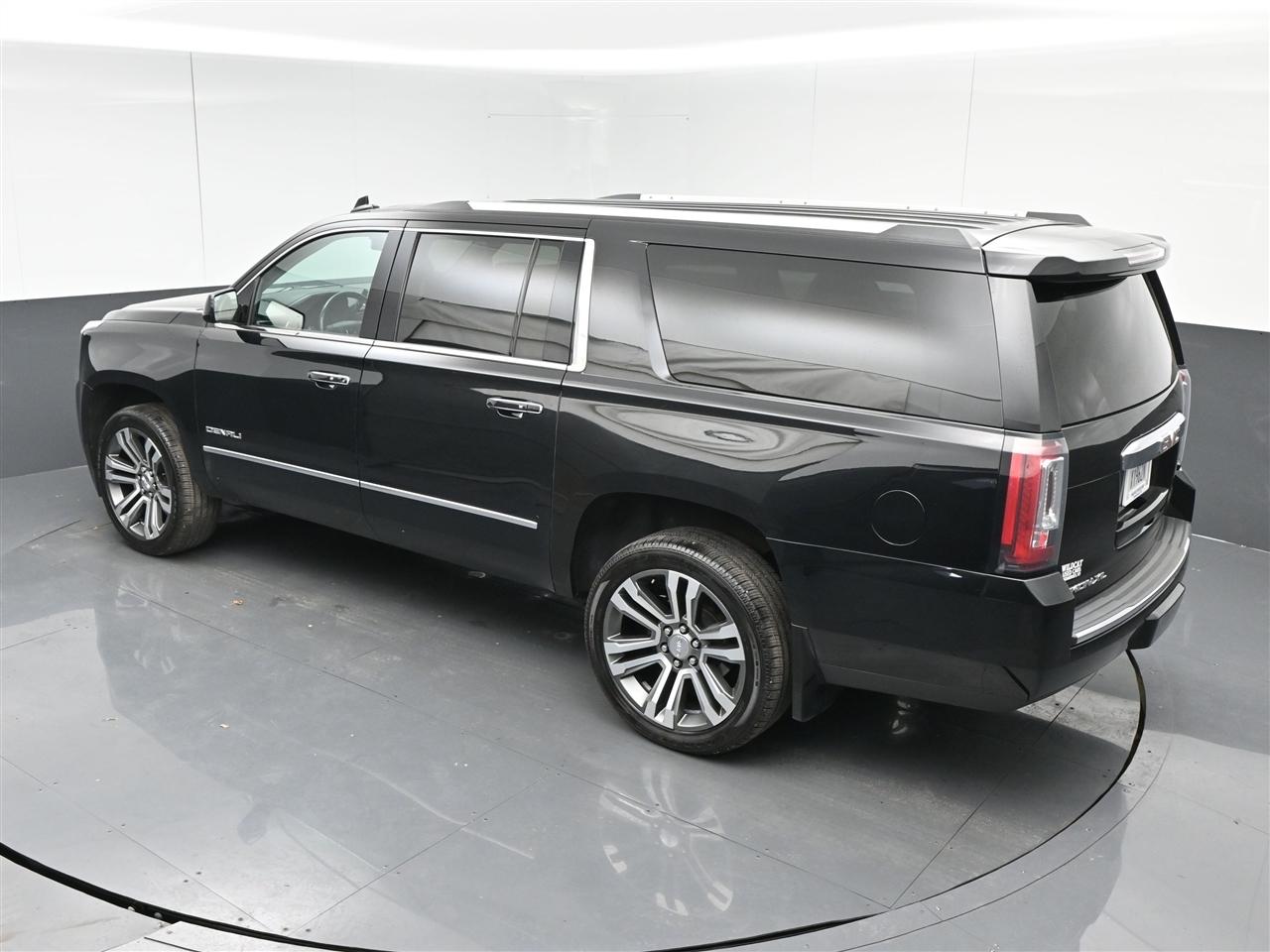 GMC Yukon XL Denali 4WD 2018