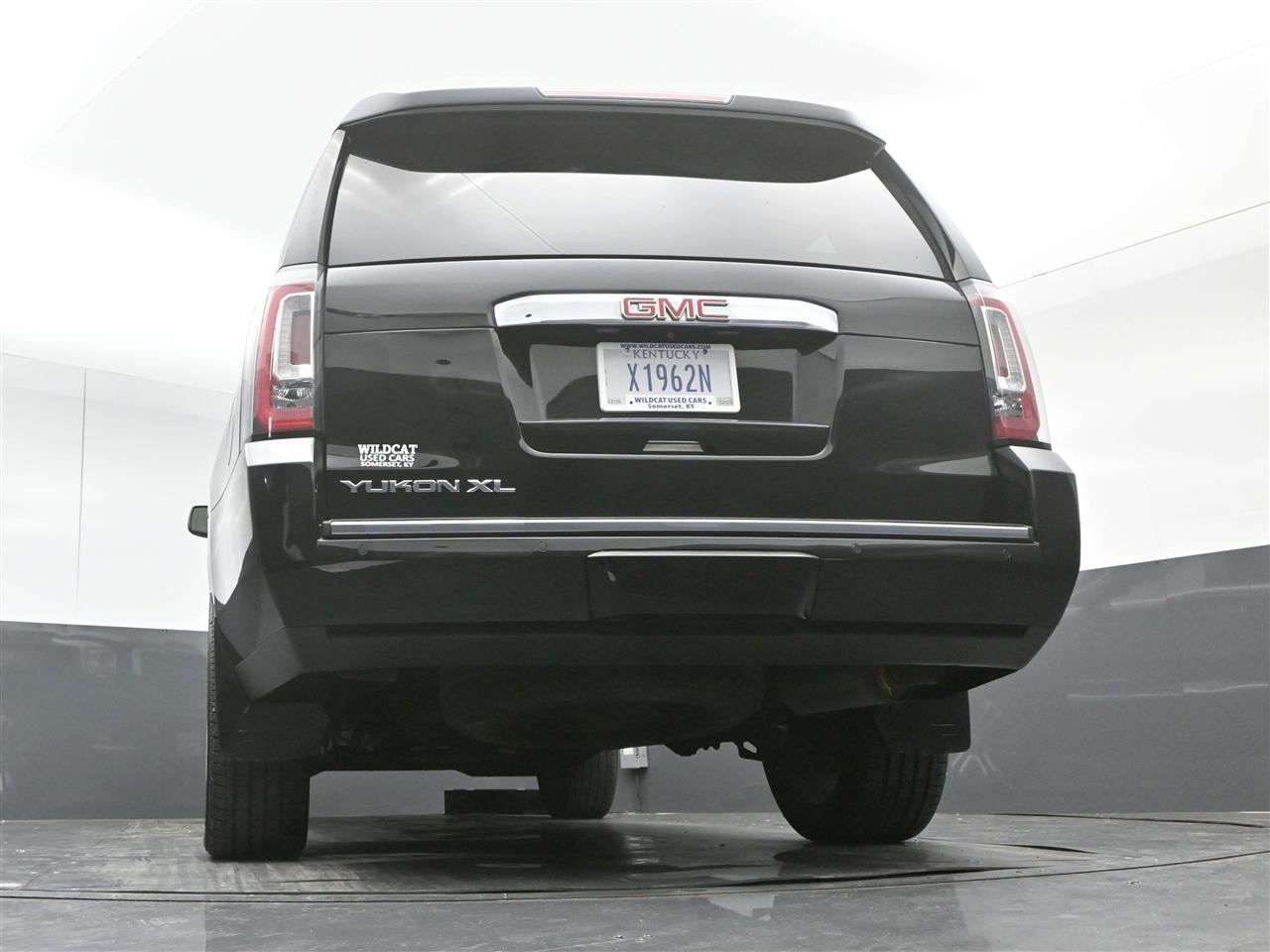 GMC Yukon XL Denali 4WD 2018