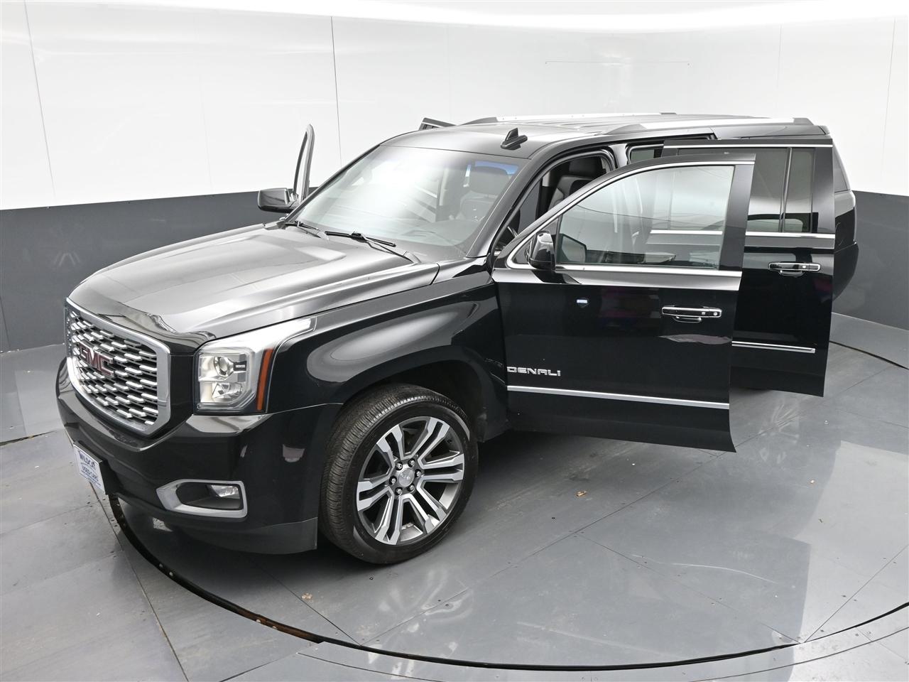 GMC Yukon XL Denali 4WD 2018