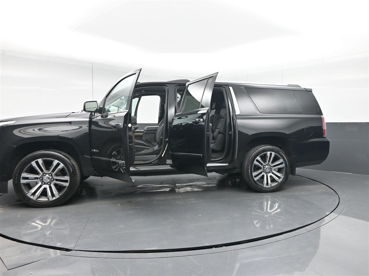 GMC Yukon XL Denali 4WD 2018