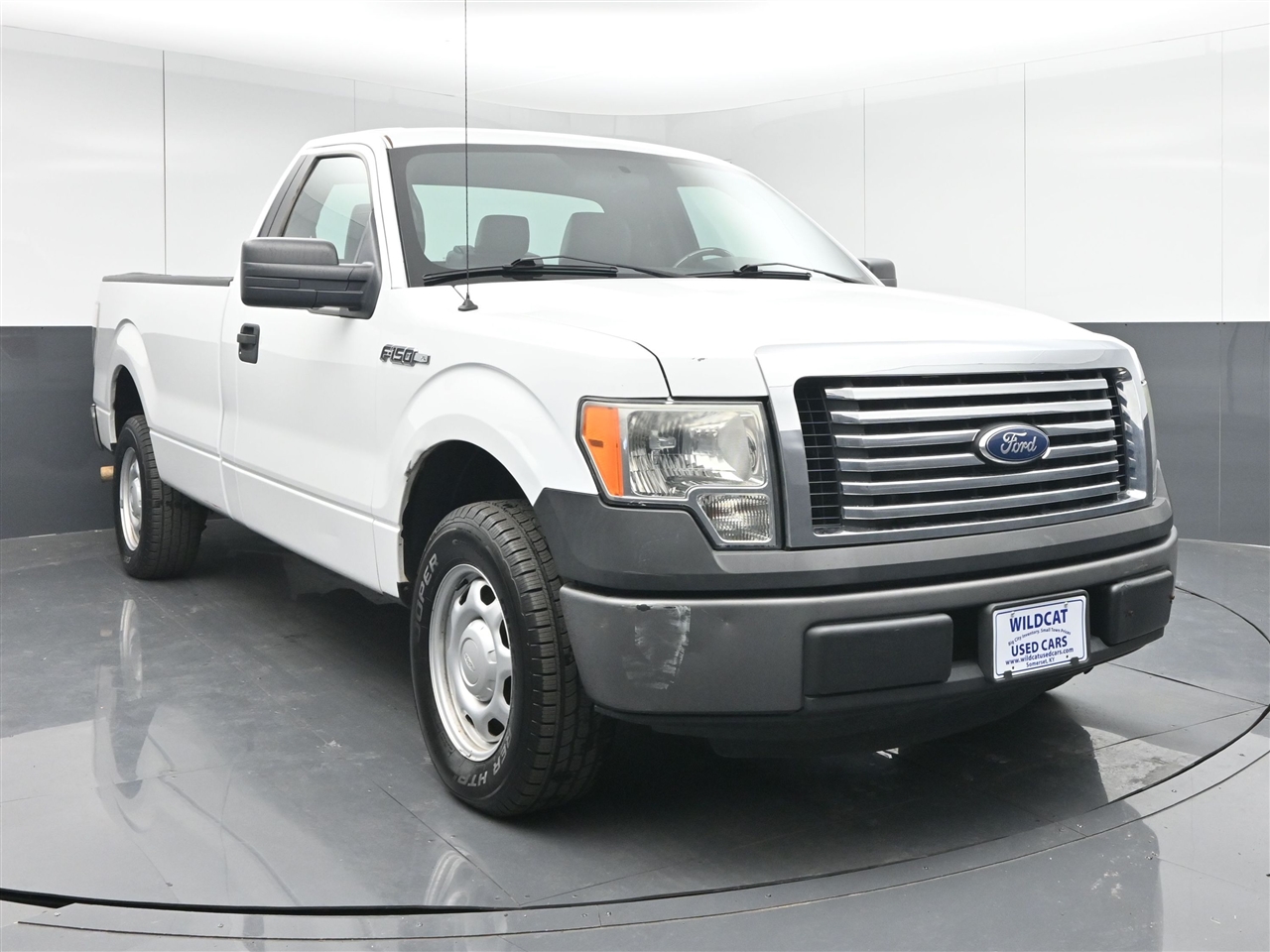 Ford F-150 XL 8-ft. Bed 2WD 2011