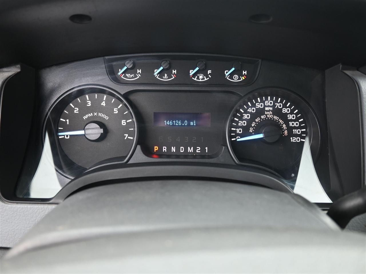 Ford F-150 XL 8-ft. Bed 2WD 2011