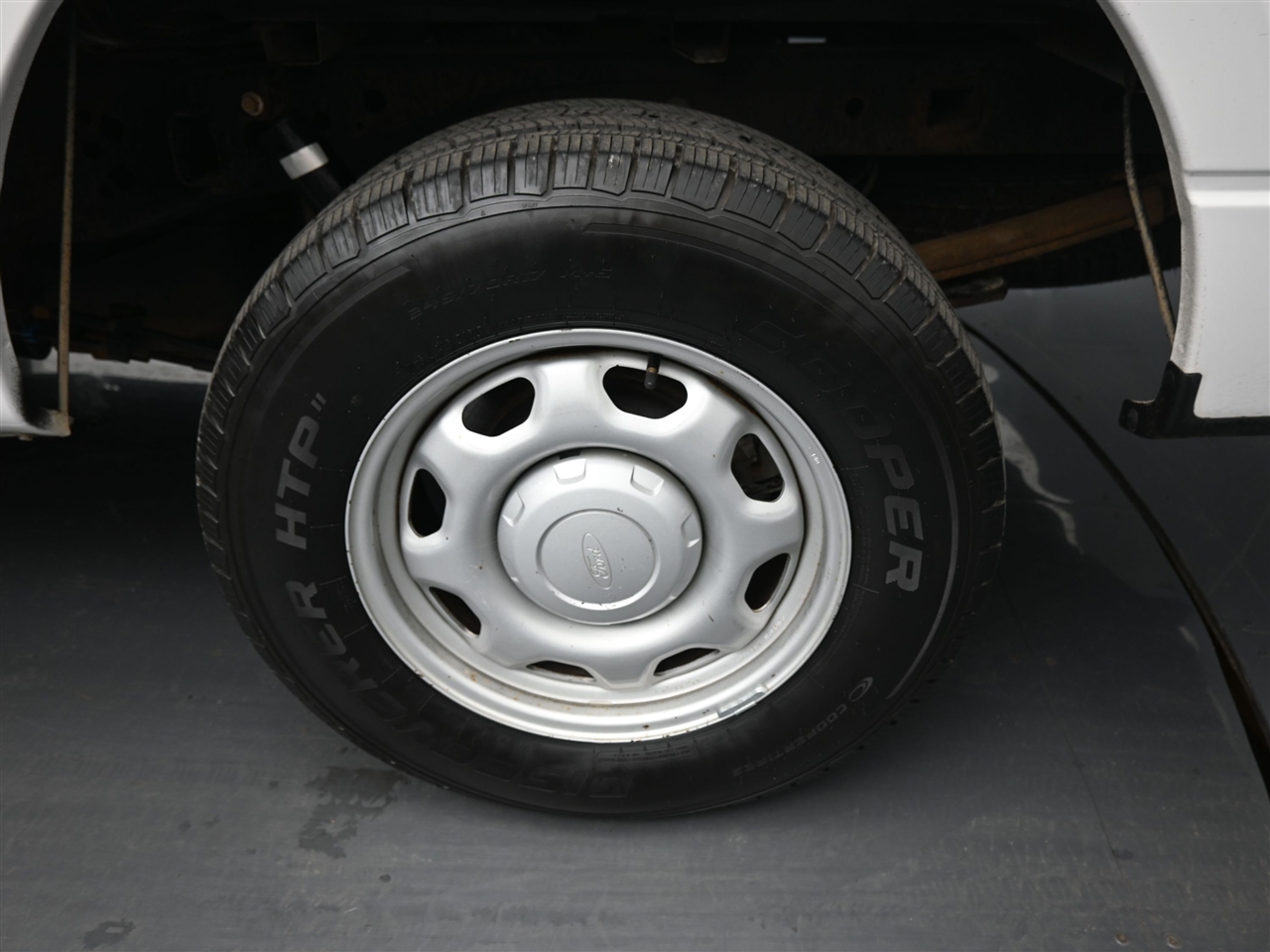 Ford F-150 XL 8-ft. Bed 2WD 2011