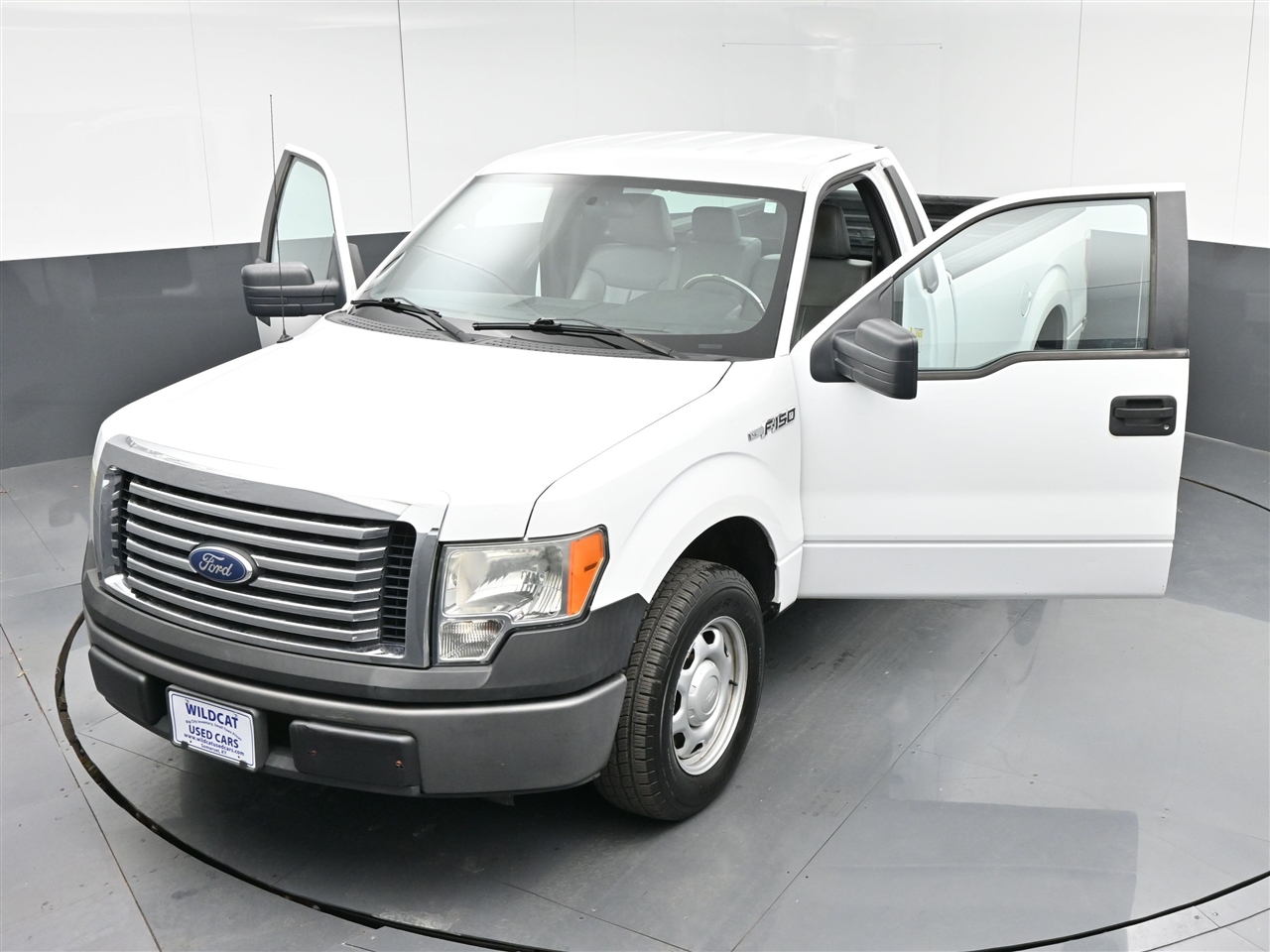 Ford F-150 XL 8-ft. Bed 2WD 2011