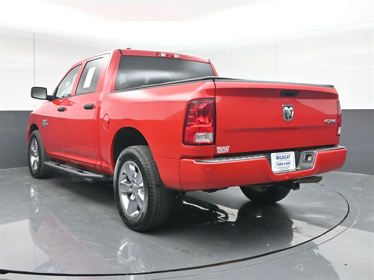 RAM 1500 Classic Tradesman Crew Cab SWB 4WD 2019