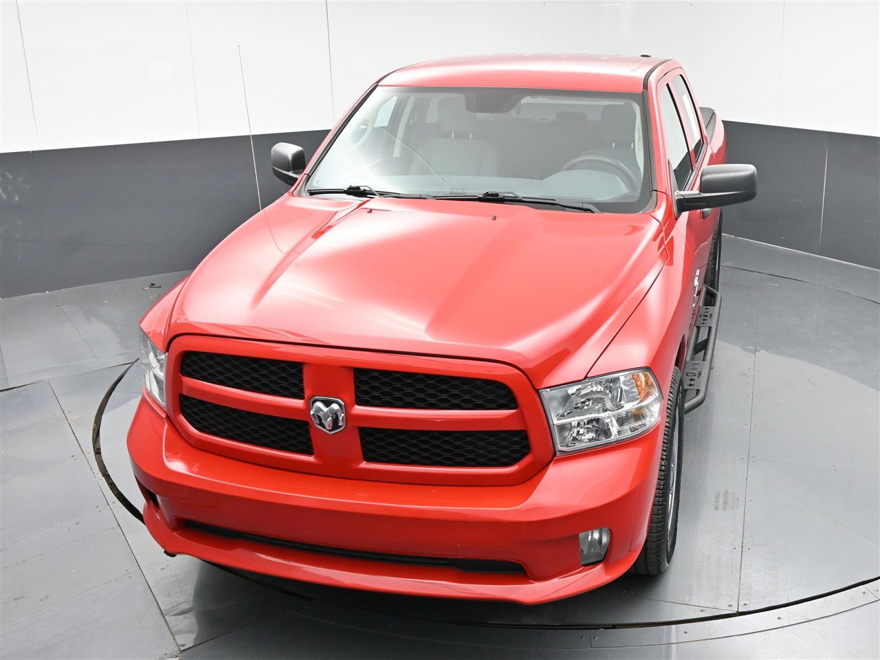 RAM 1500 Classic Tradesman Crew Cab SWB 4WD 2019