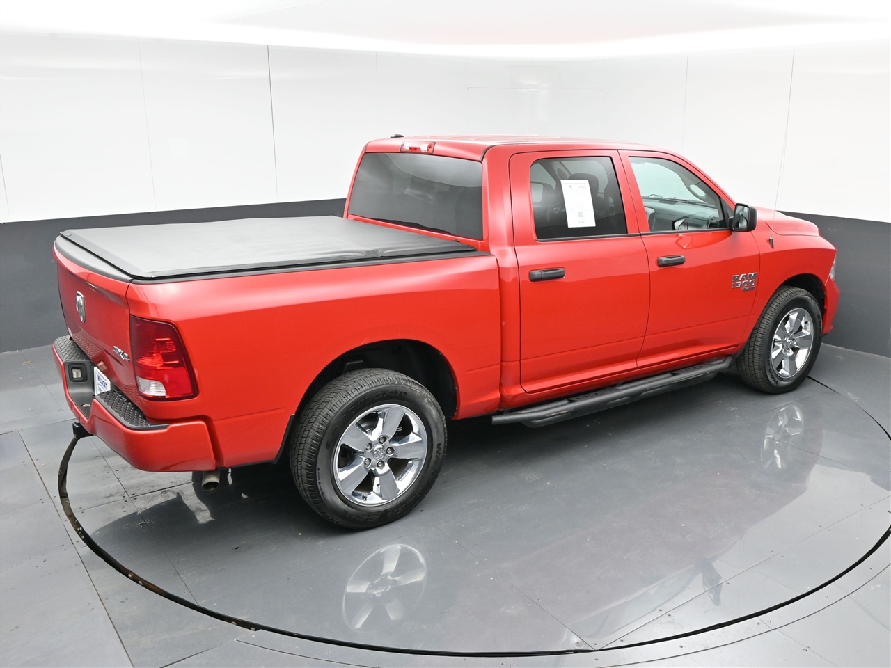 RAM 1500 Classic Tradesman Crew Cab SWB 4WD 2019