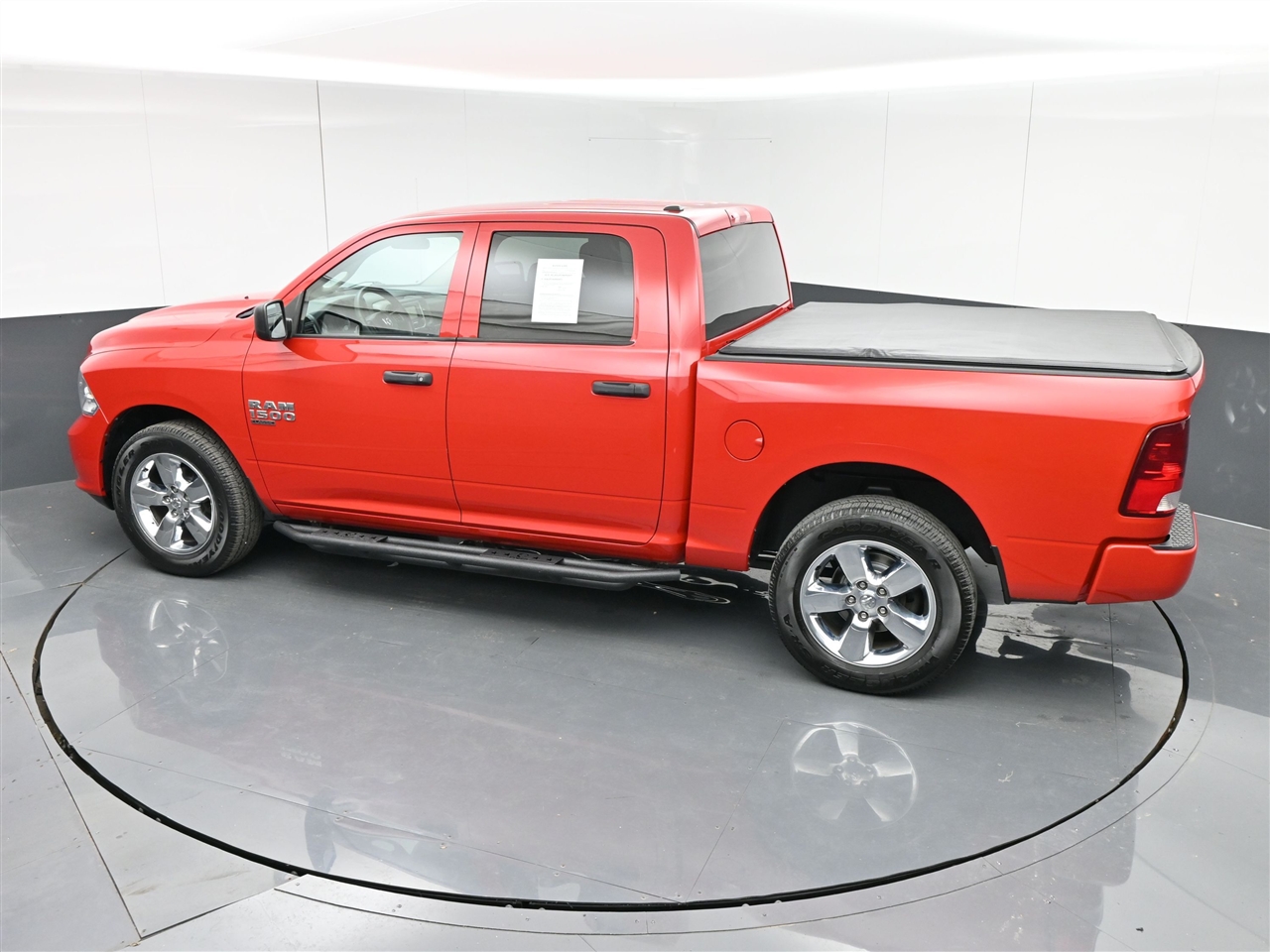 RAM 1500 Classic Tradesman Crew Cab SWB 4WD 2019