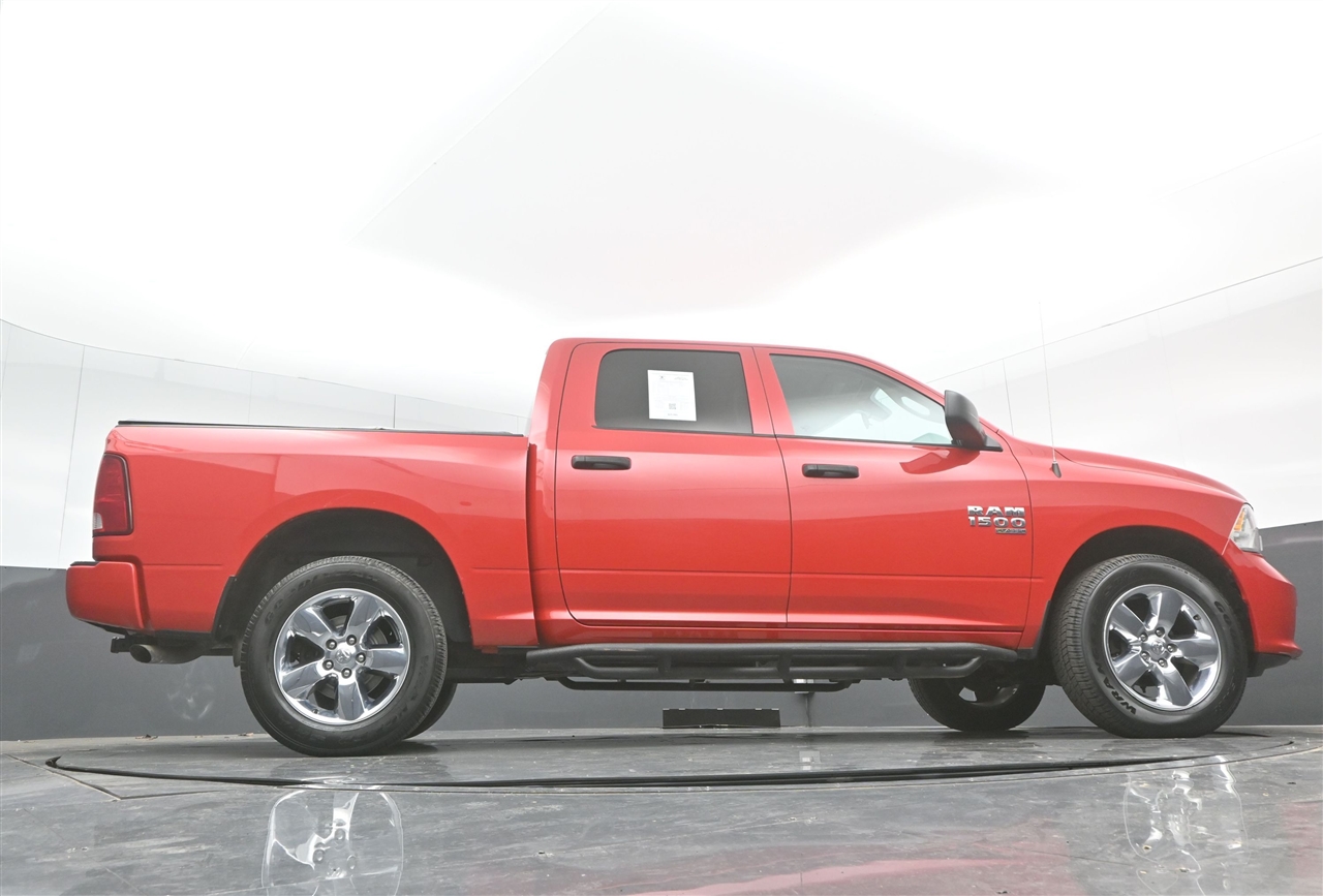 RAM 1500 Classic Tradesman Crew Cab SWB 4WD 2019
