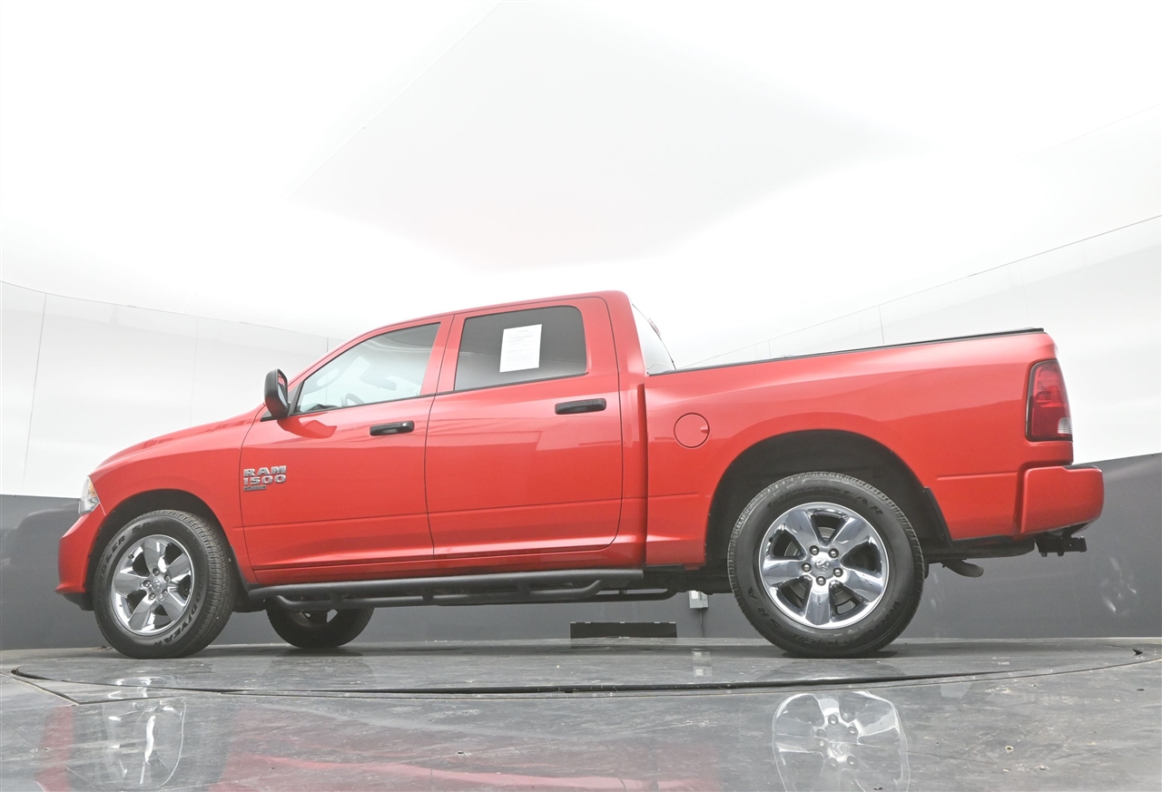 RAM 1500 Classic Tradesman Crew Cab SWB 4WD 2019