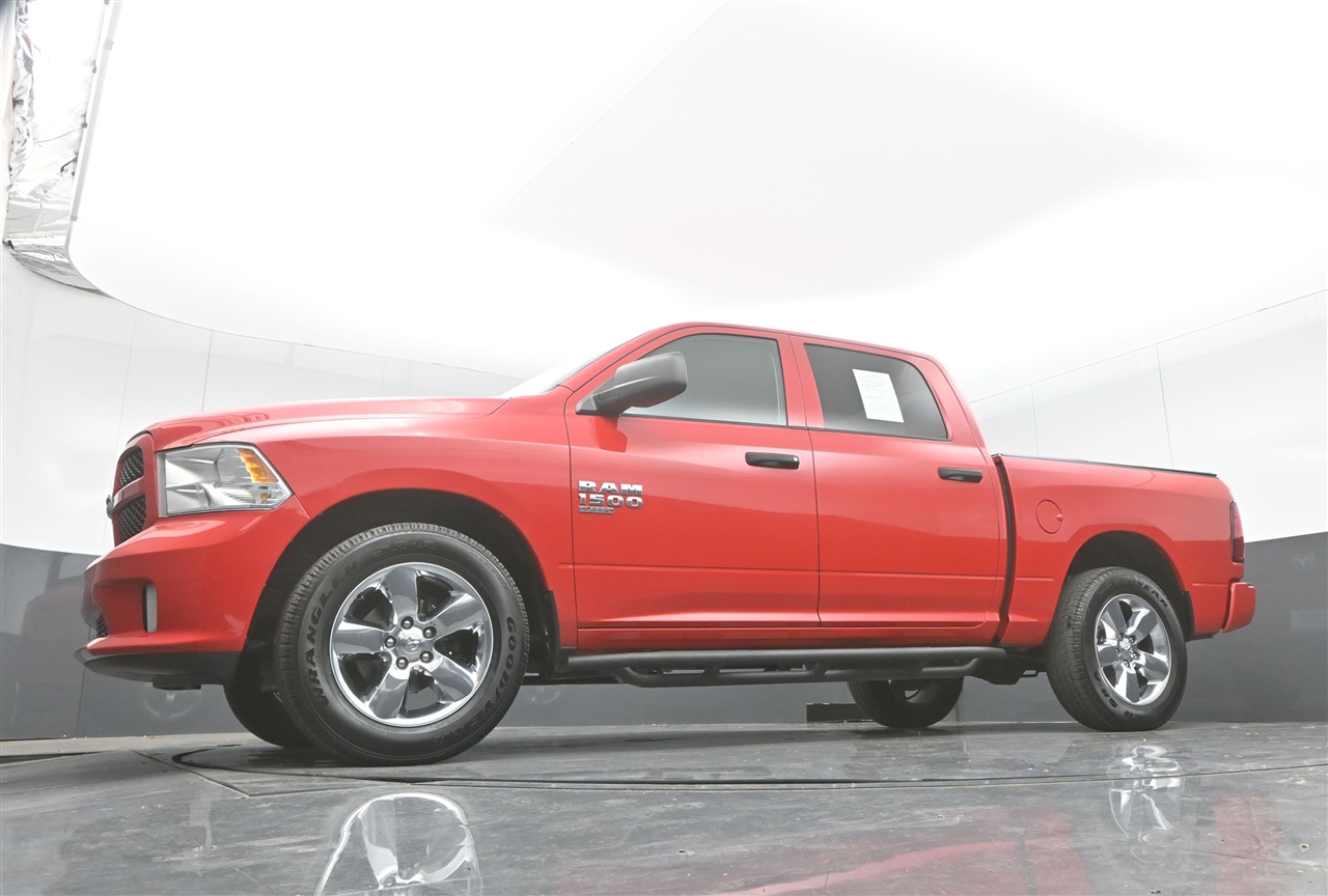RAM 1500 Classic Tradesman Crew Cab SWB 4WD 2019