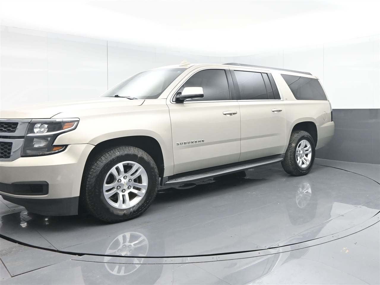 Chevrolet Suburban LT 4WD 2017