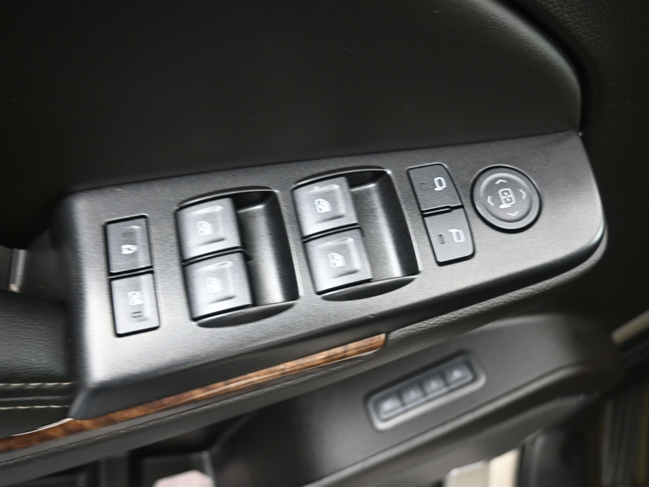 Chevrolet Suburban LT 4WD 2017