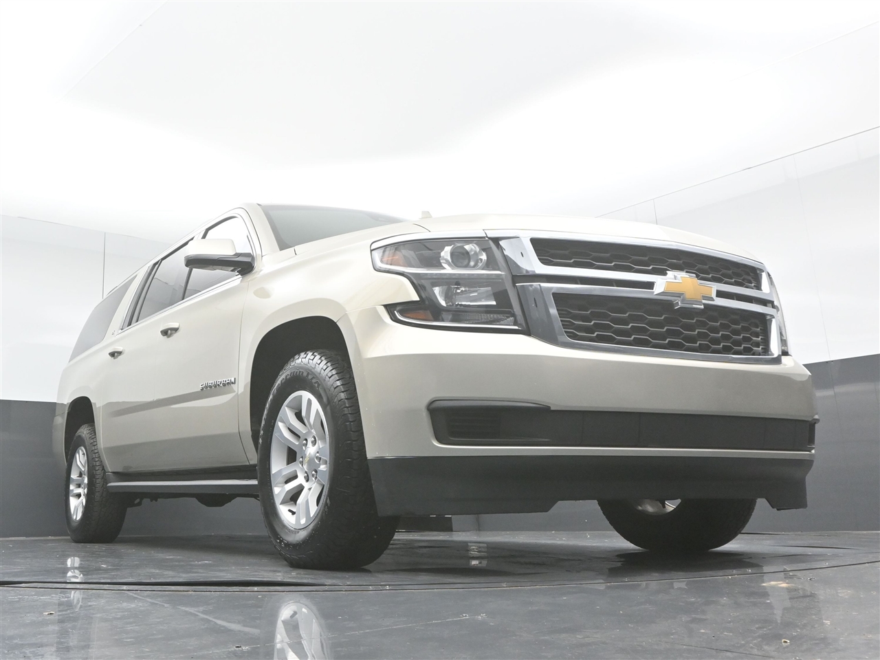 Chevrolet Suburban LT 4WD 2017