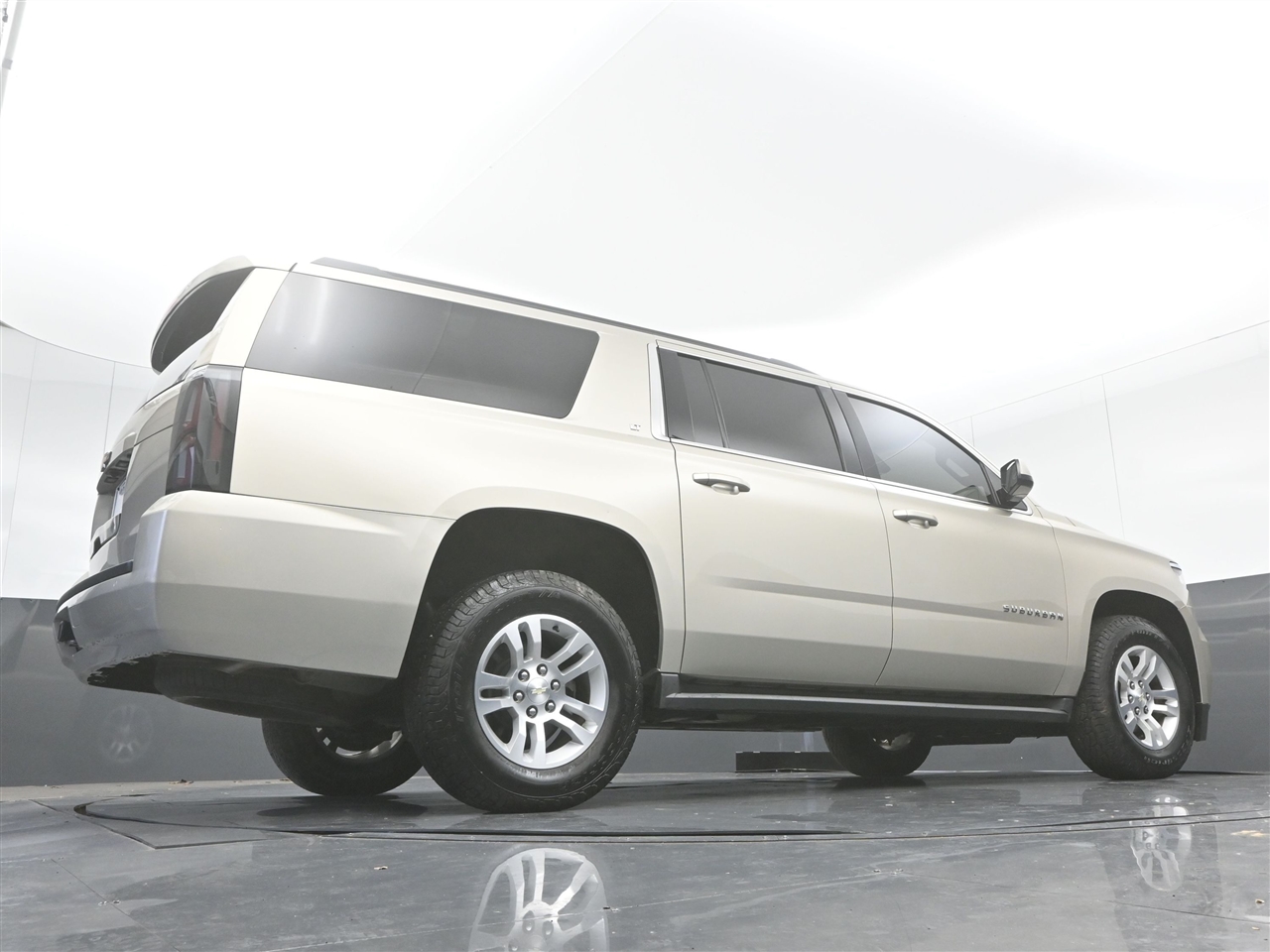 Chevrolet Suburban LT 4WD 2017