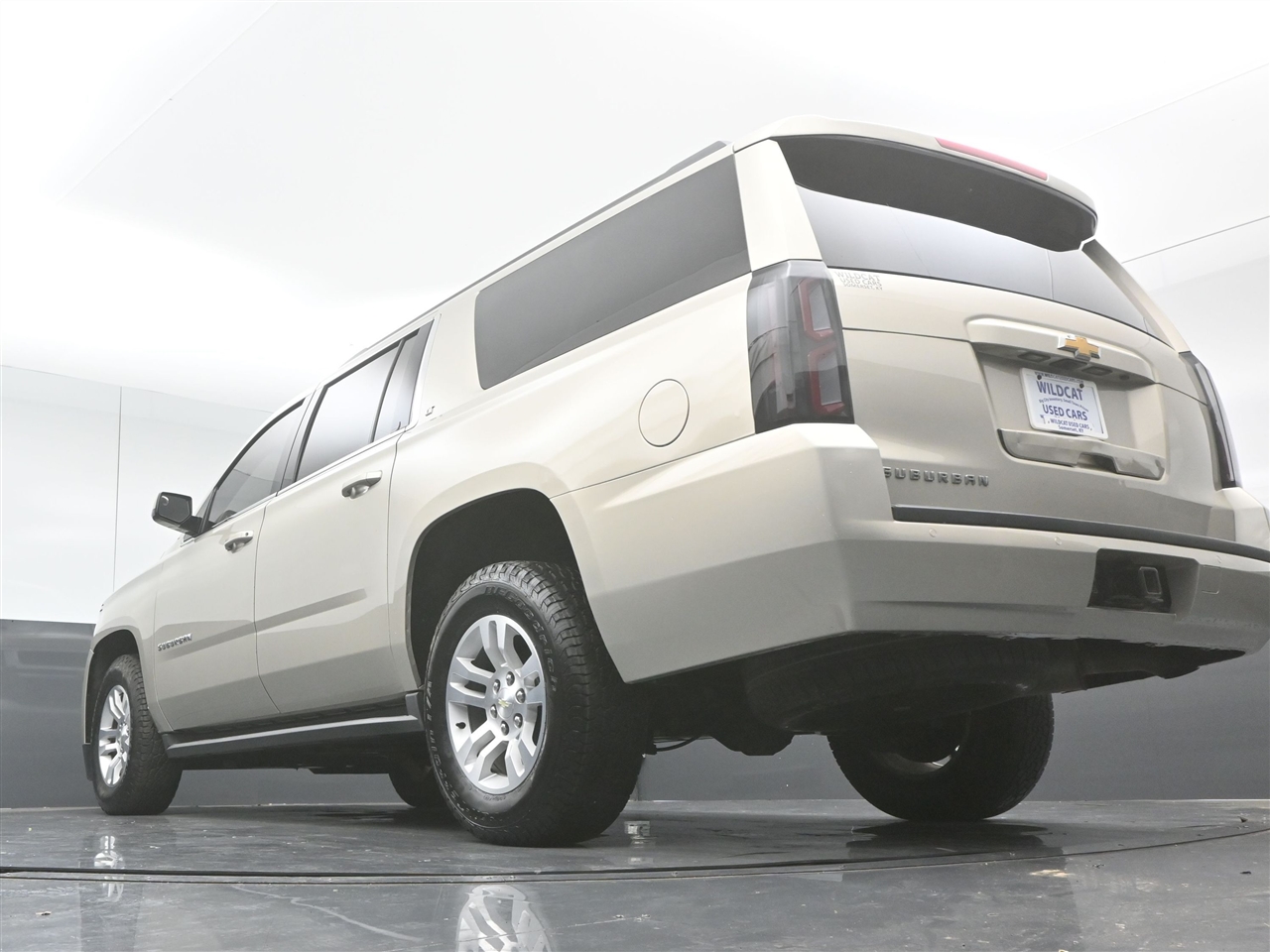Chevrolet Suburban LT 4WD 2017