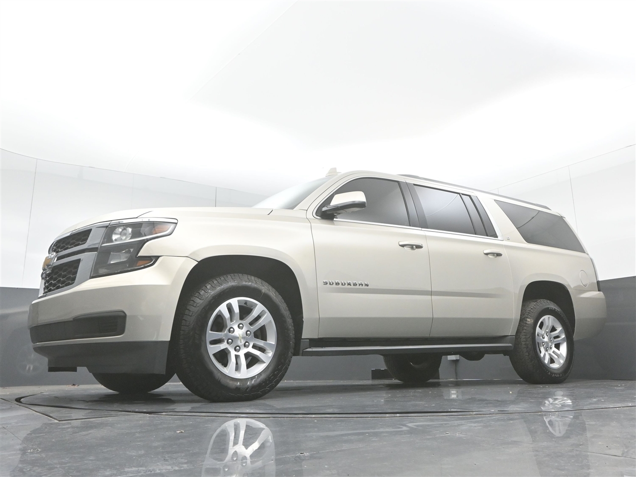 Chevrolet Suburban LT 4WD 2017