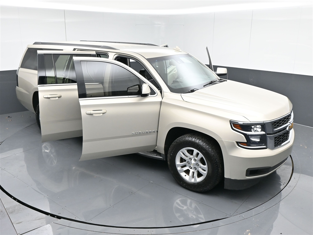 Chevrolet Suburban LT 4WD 2017