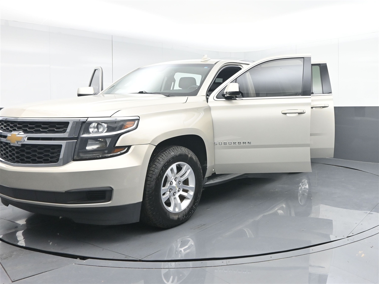 Chevrolet Suburban LT 4WD 2017