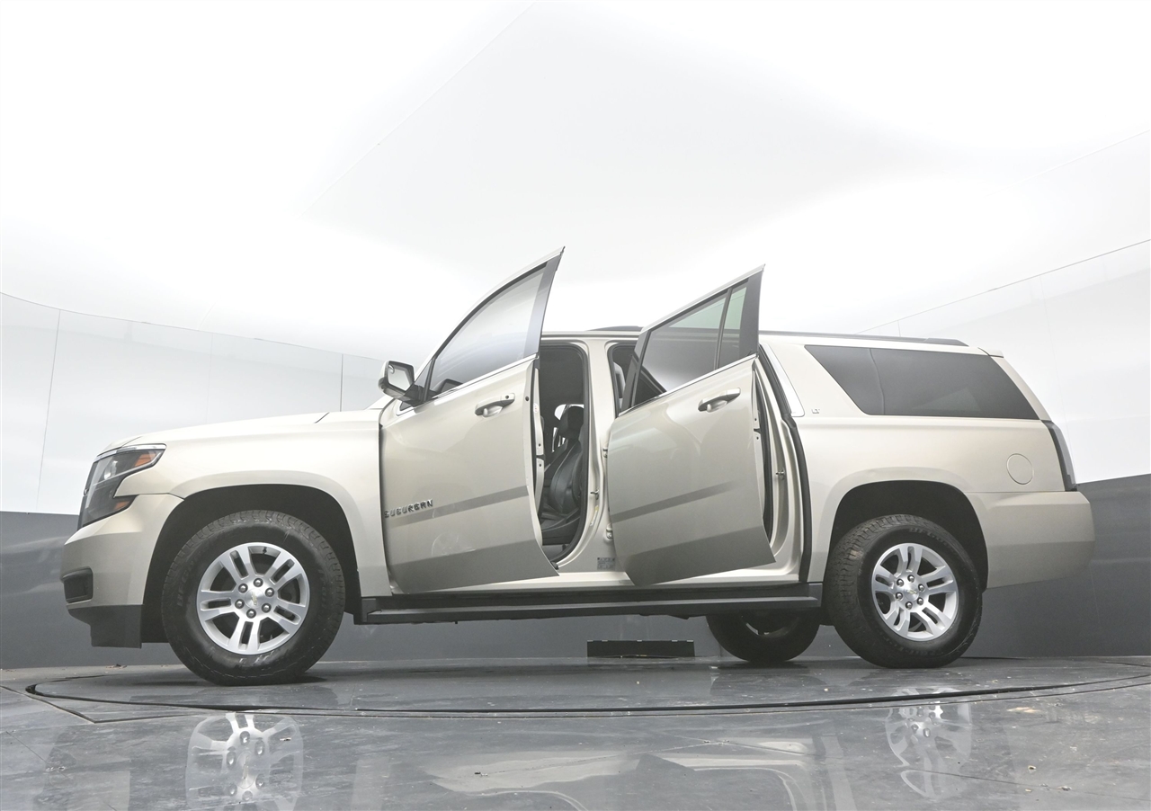 Chevrolet Suburban LT 4WD 2017