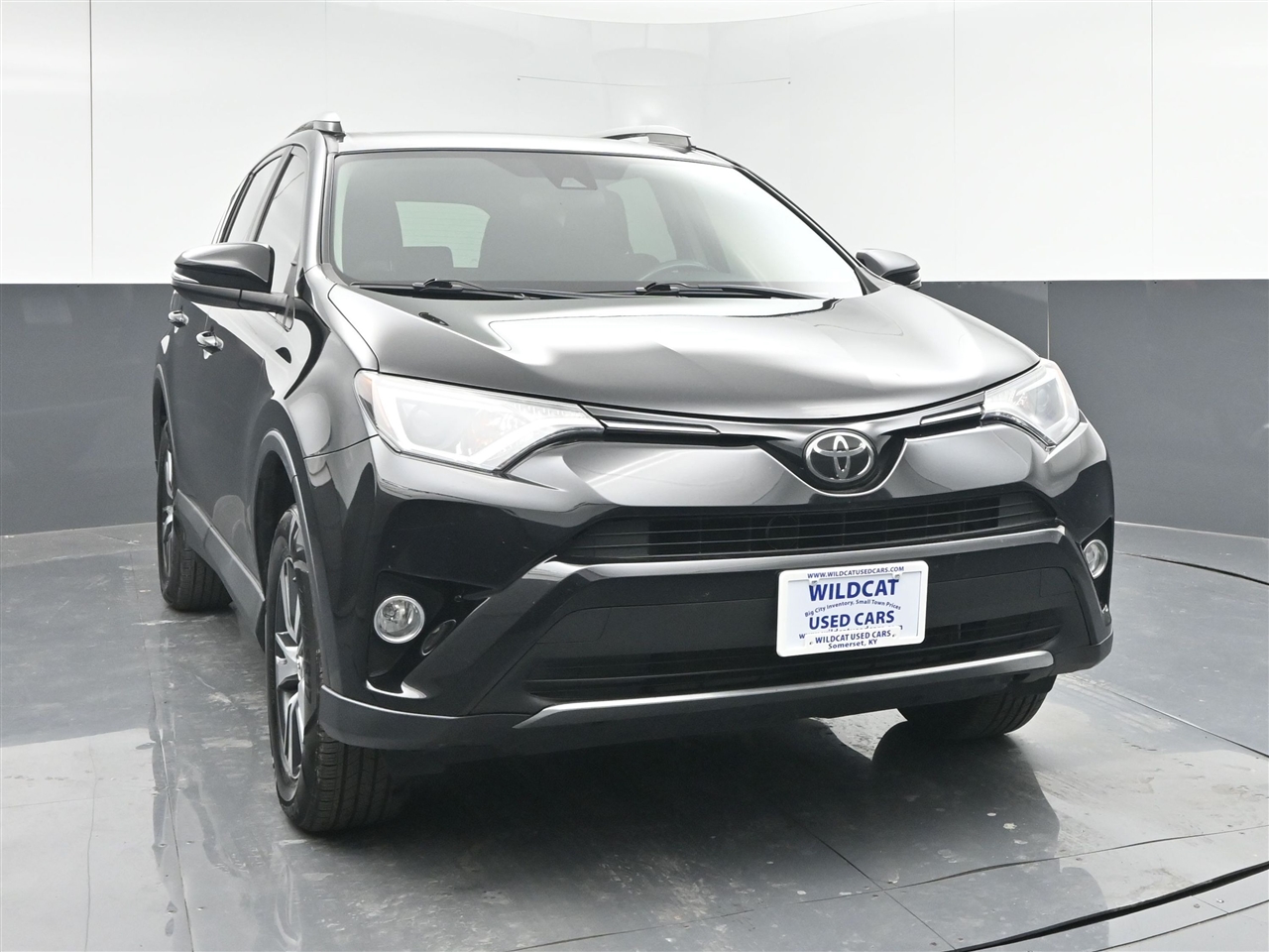 Toyota RAV4 XLE FWD 2018
