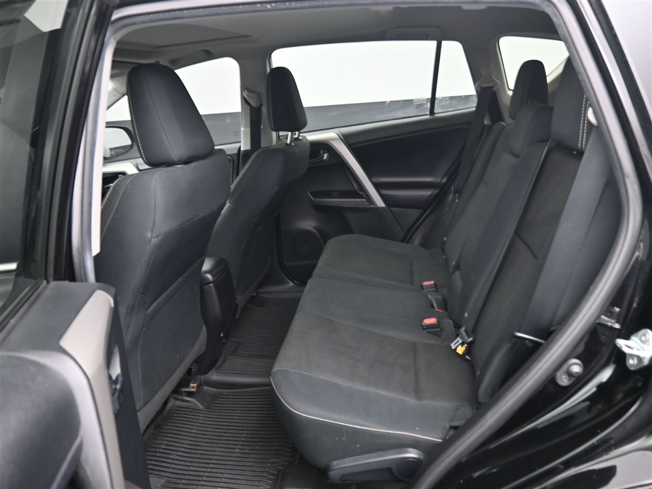 Toyota RAV4 XLE FWD 2018