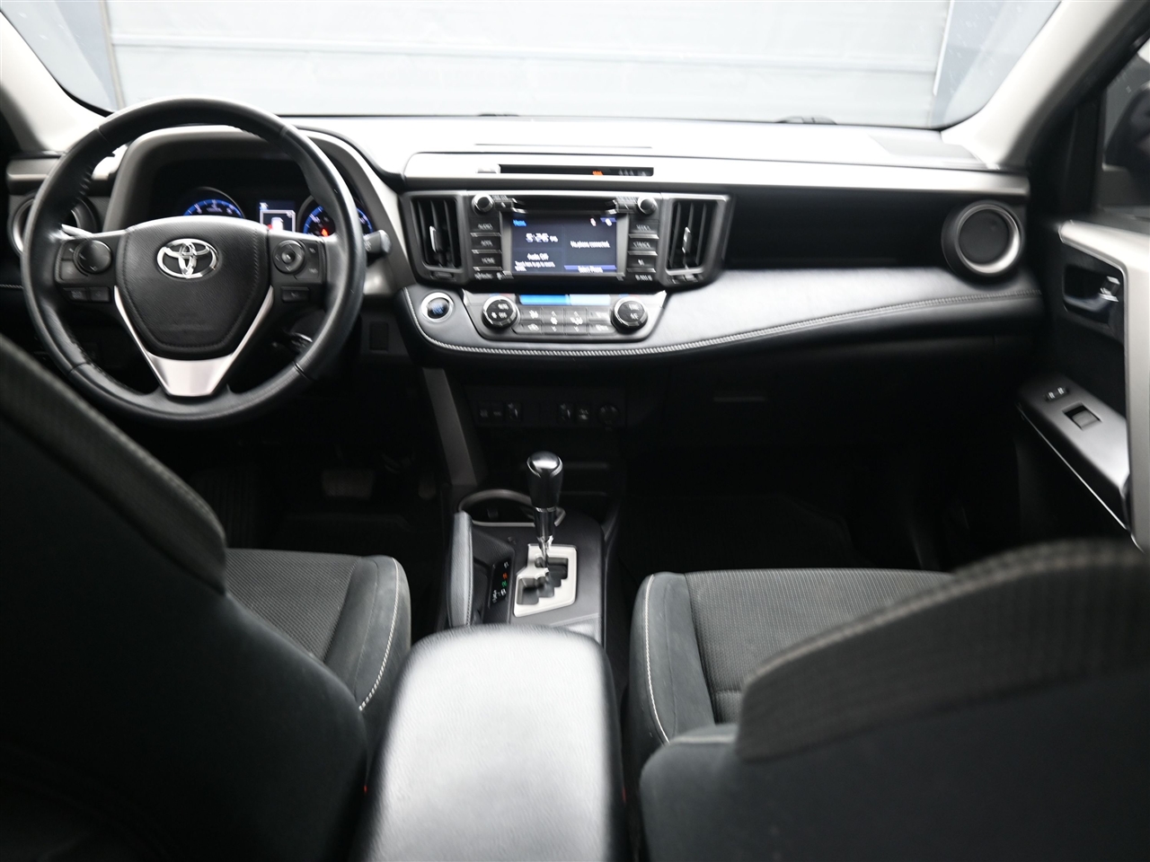 Toyota RAV4 XLE FWD 2018