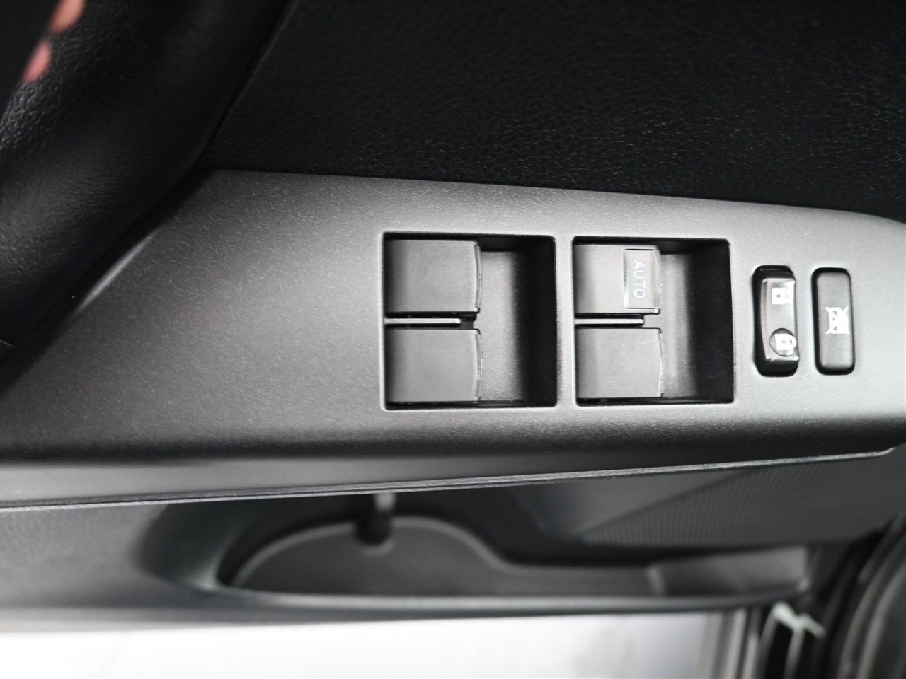 Toyota RAV4 XLE FWD 2018