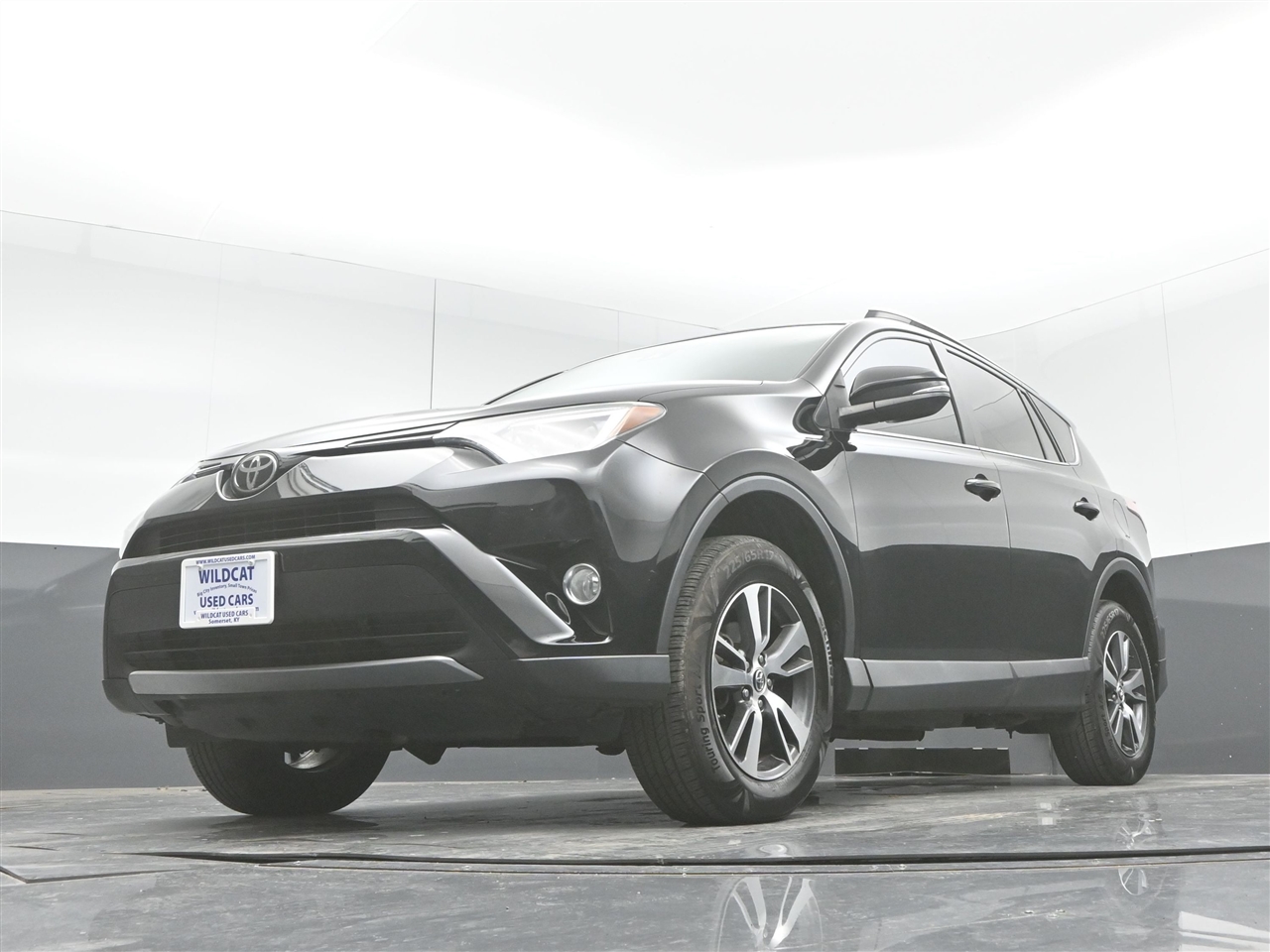 Toyota RAV4 XLE FWD 2018